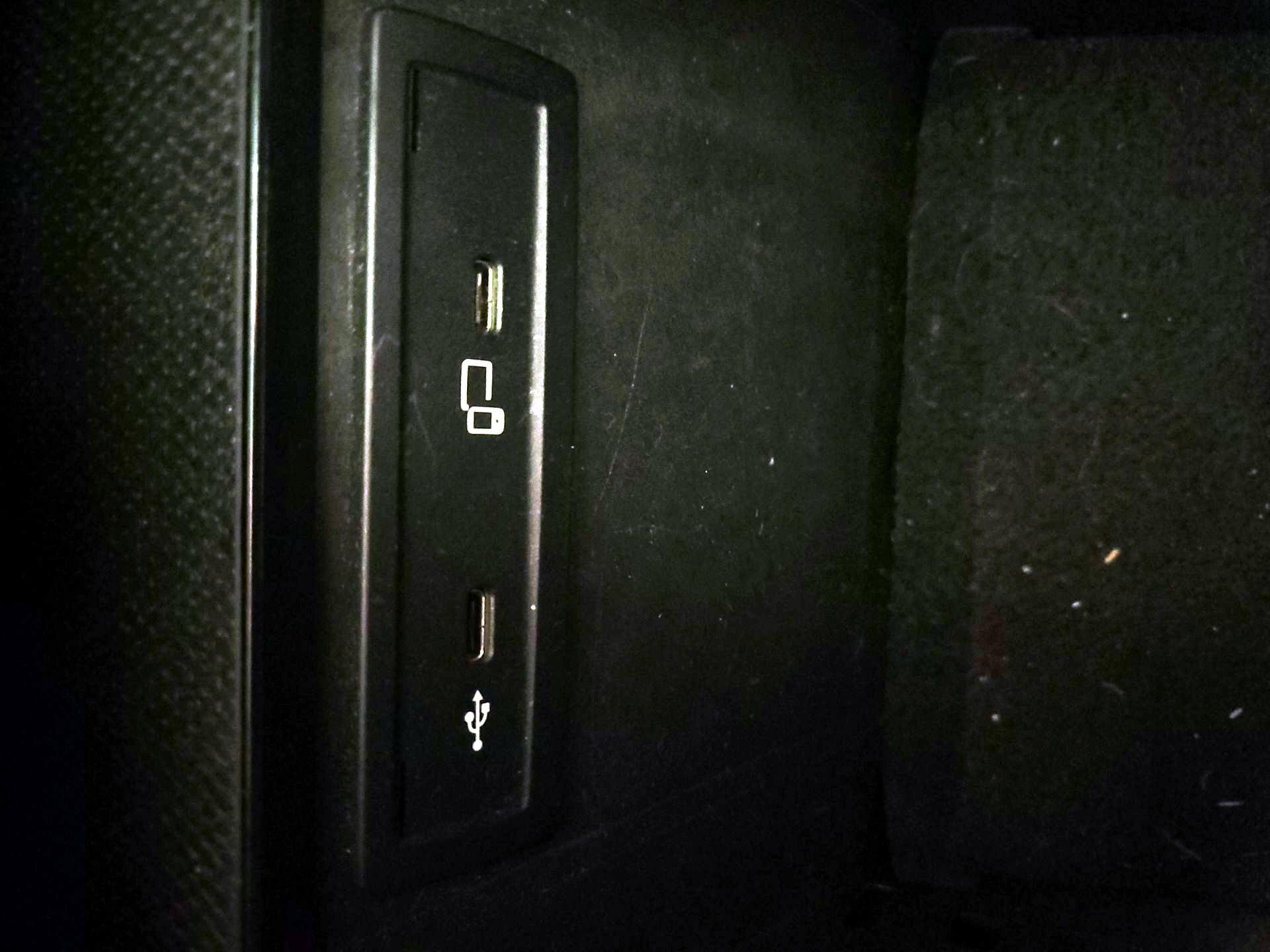 Thumbnail: 2021 Mercedes-Benz GLC - 18