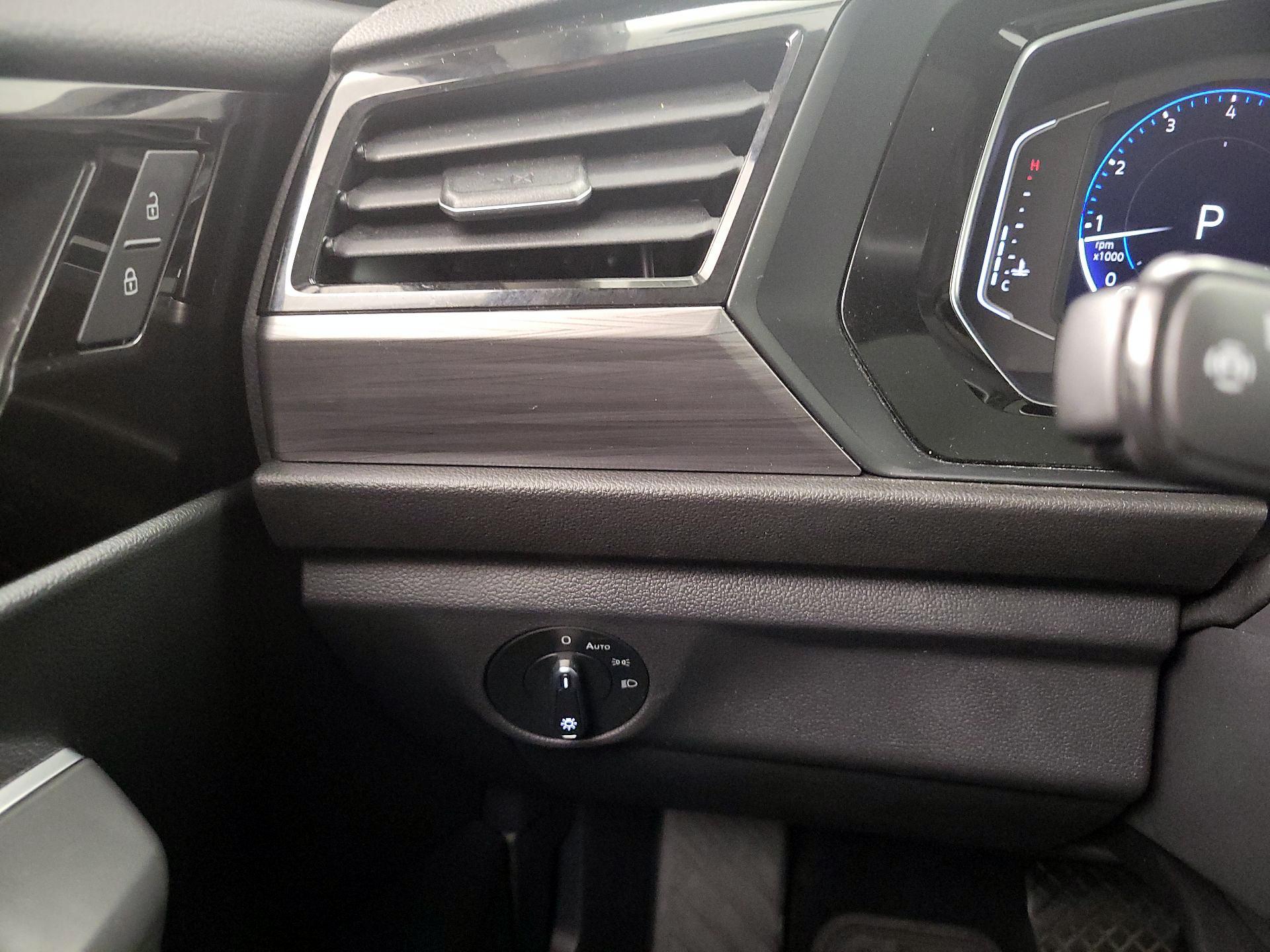 Thumbnail: 2023 Volkswagen Jetta - 13