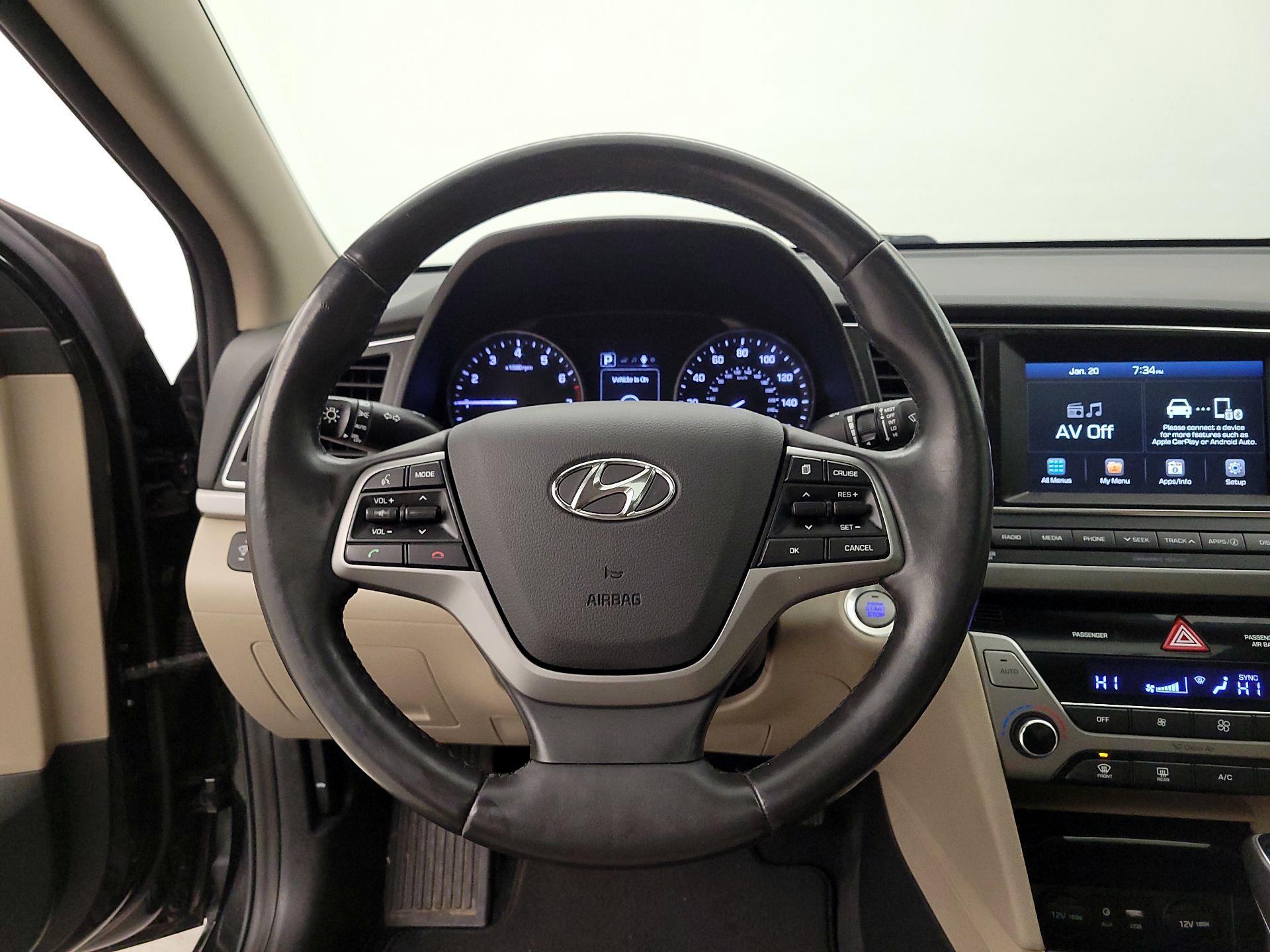 Thumbnail: 2017 Hyundai Elantra - 10