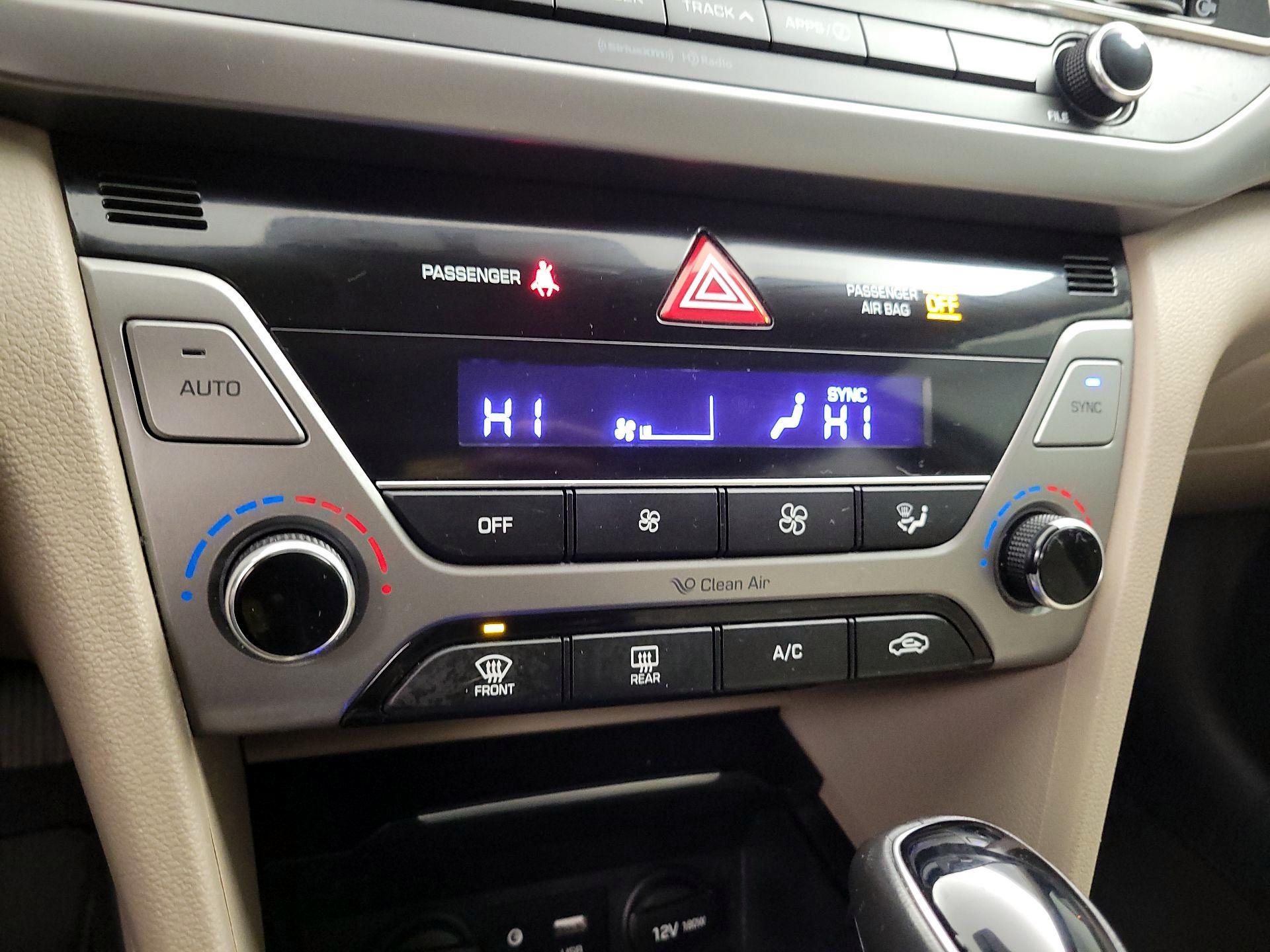 Thumbnail: 2017 Hyundai Elantra - 16