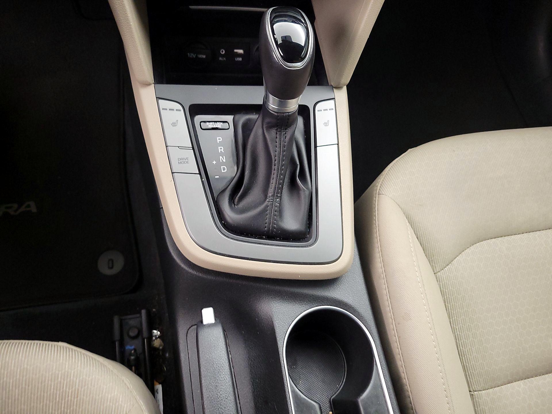 Thumbnail: 2017 Hyundai Elantra - 17