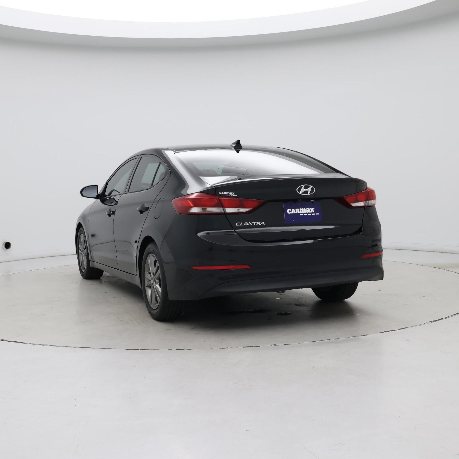 Thumbnail: 2017 Hyundai Elantra - 2