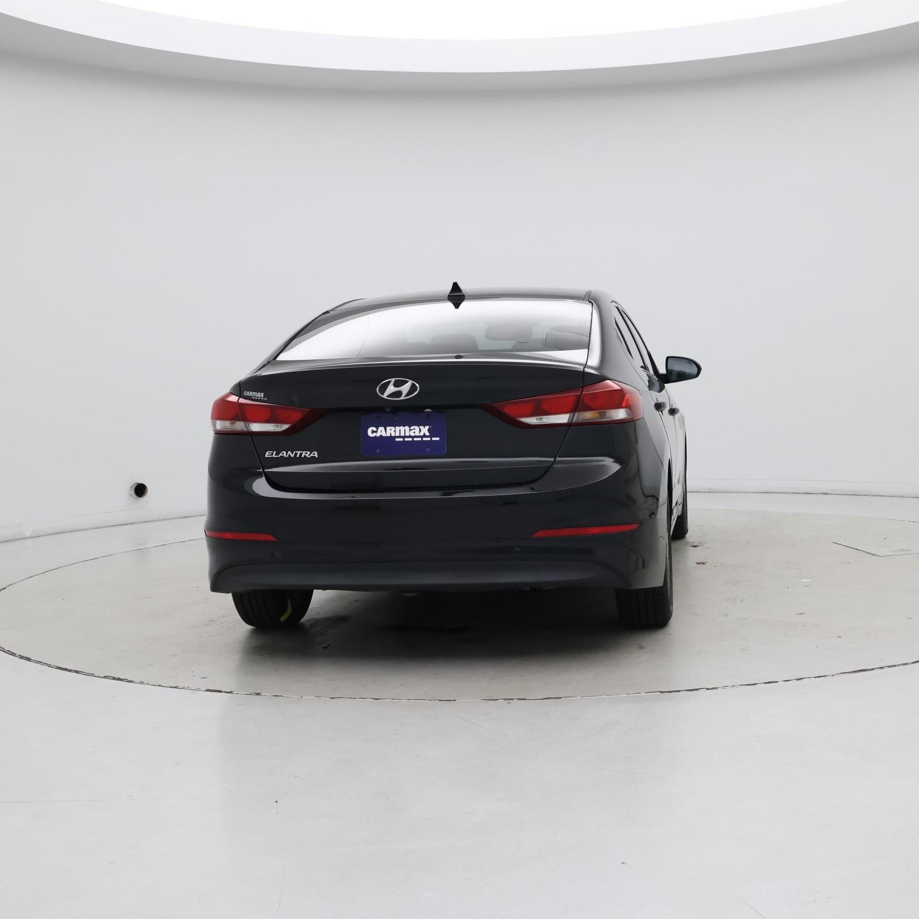 Thumbnail: 2017 Hyundai Elantra - 6