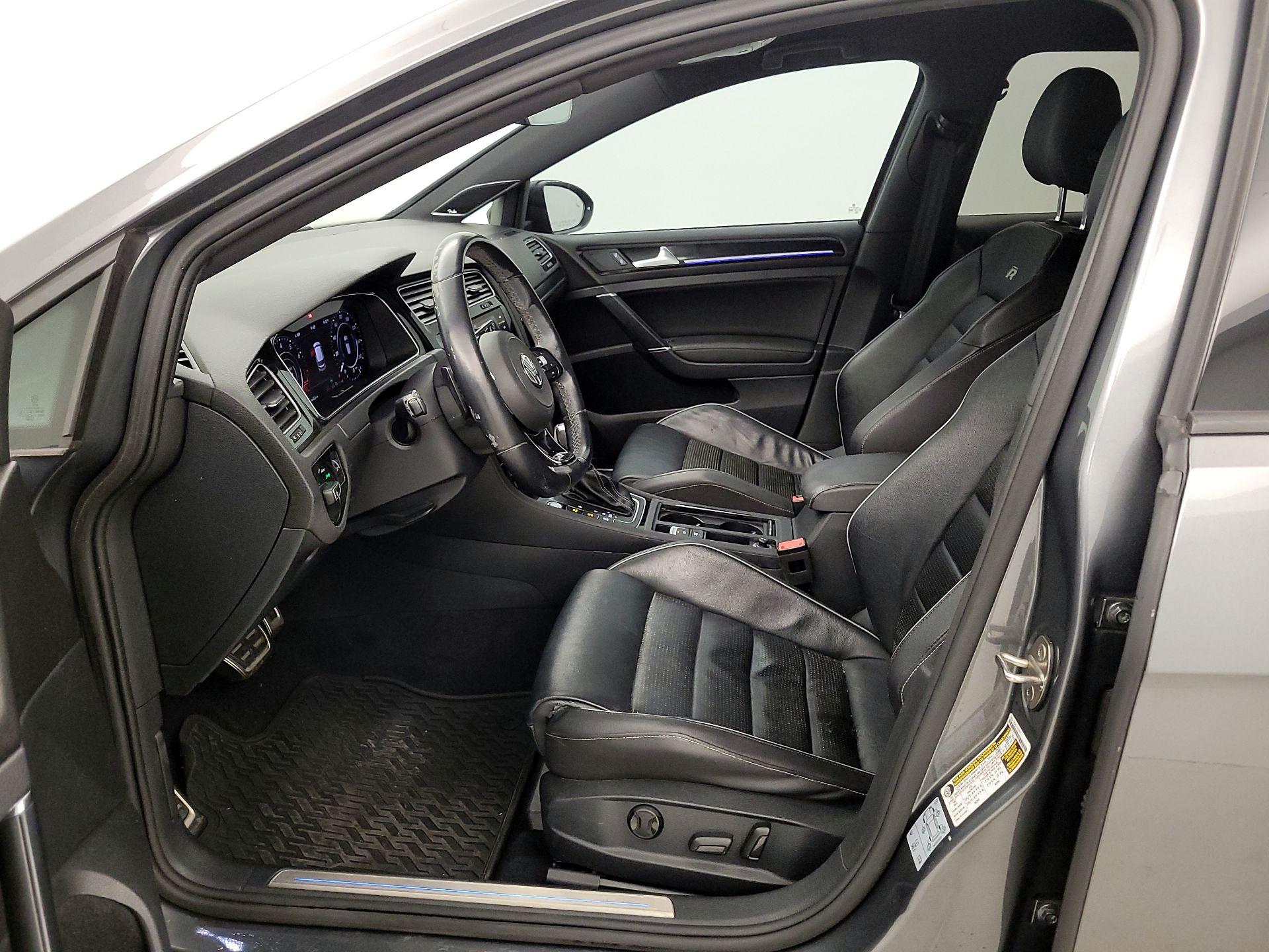 Thumbnail: 2018 Volkswagen Golf - 11