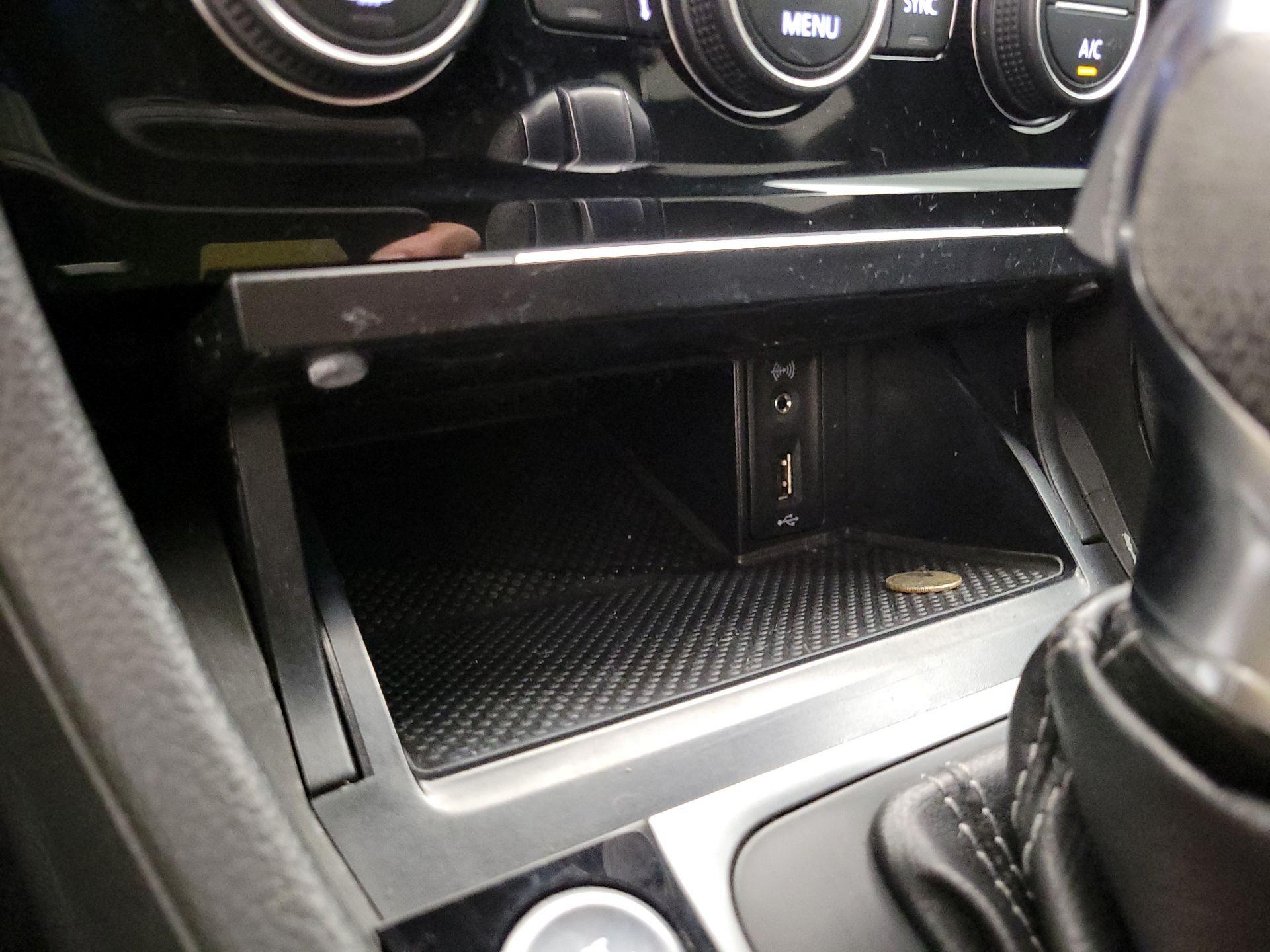 Thumbnail: 2018 Volkswagen Golf - 18