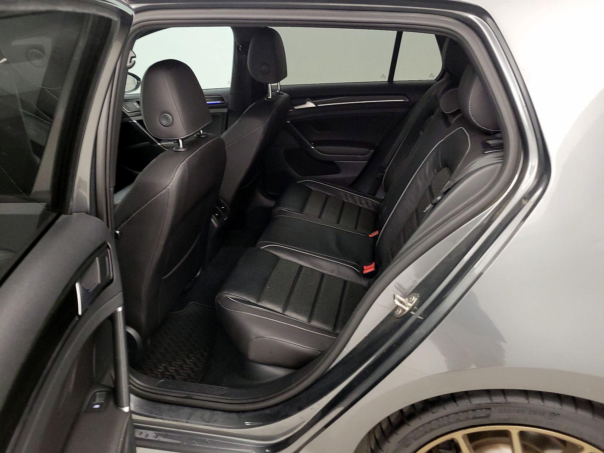 Thumbnail: 2018 Volkswagen Golf - 19