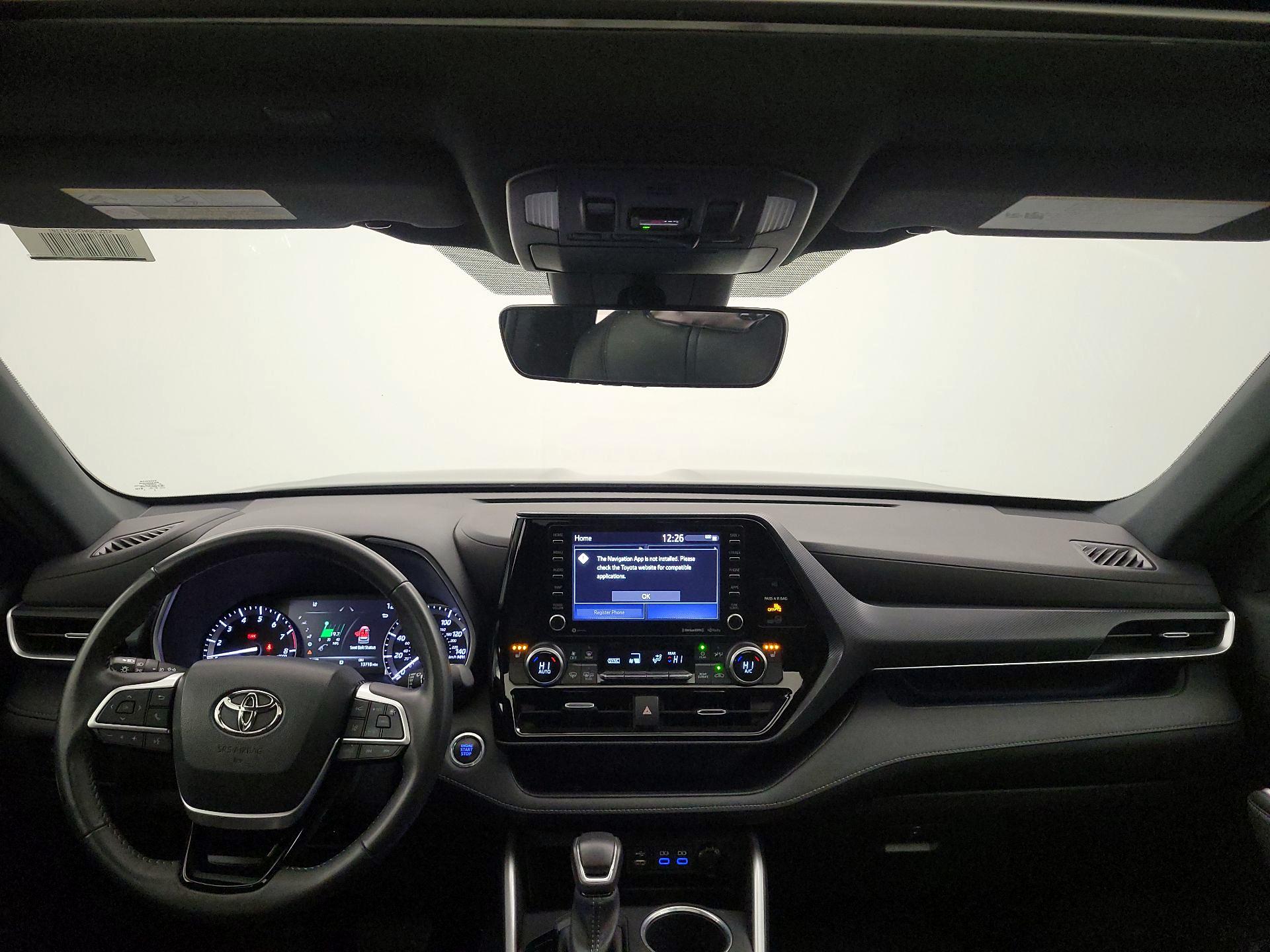 Thumbnail: 2022 Toyota Highlander - 9