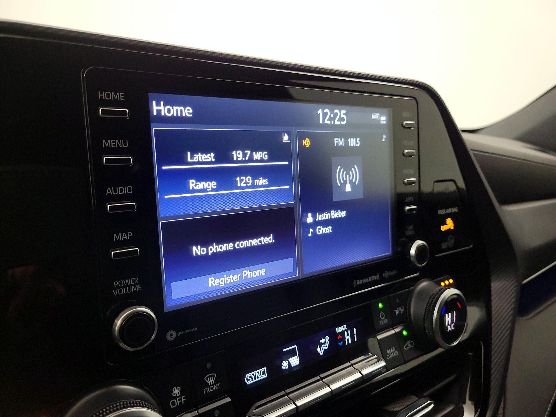 Thumbnail: 2022 Toyota Highlander - 15