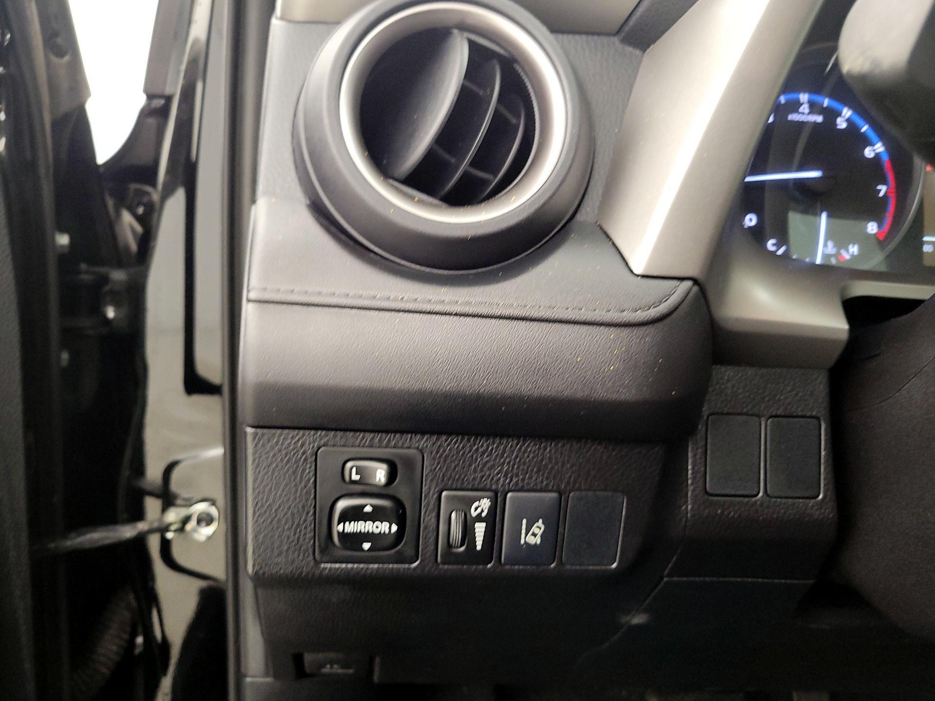 Thumbnail: 2017 Toyota RAV4 - 13