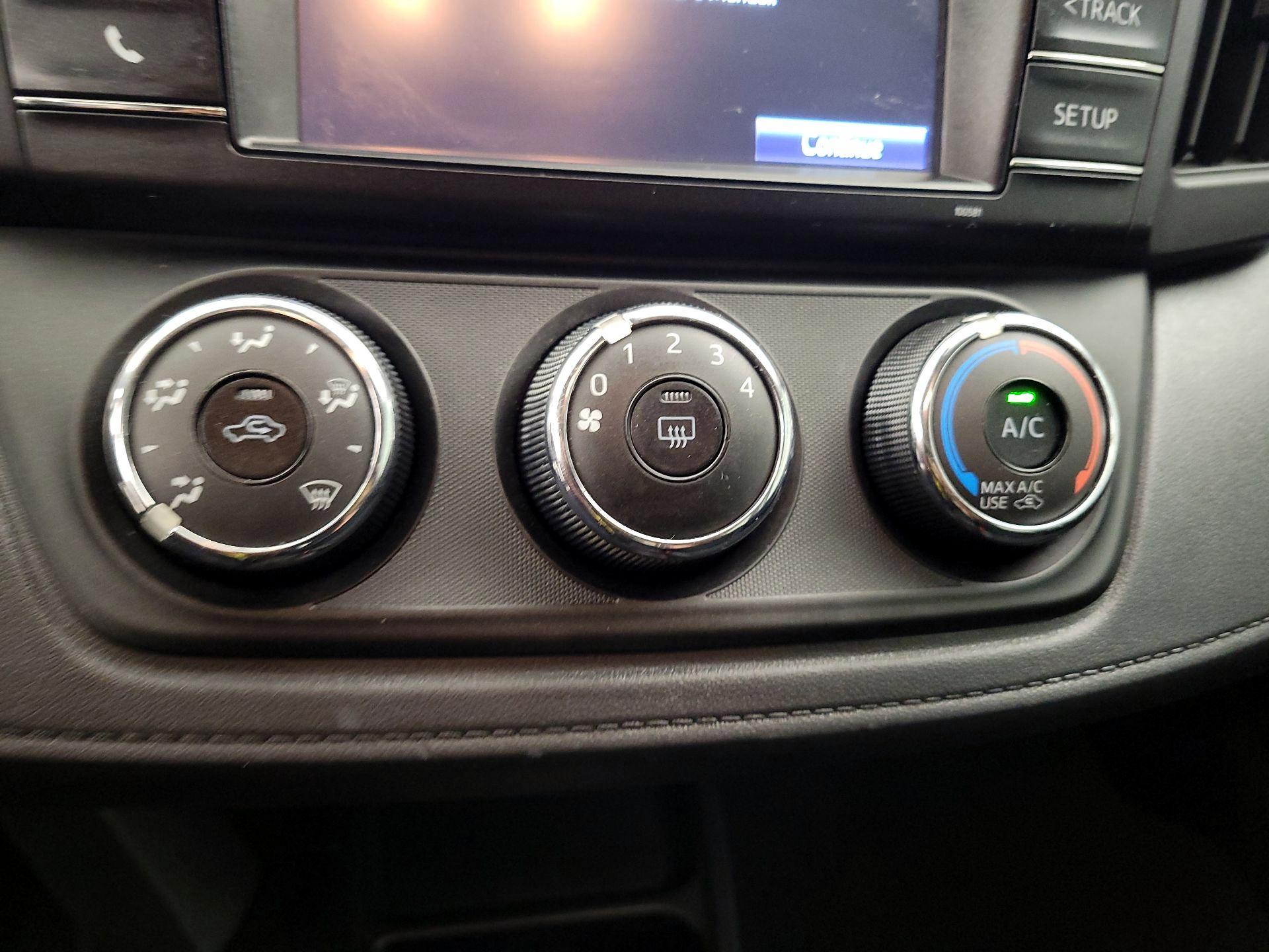 Thumbnail: 2017 Toyota RAV4 - 16