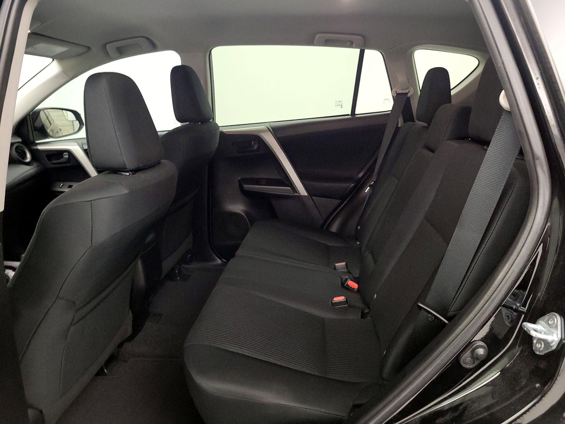 Thumbnail: 2017 Toyota RAV4 - 18