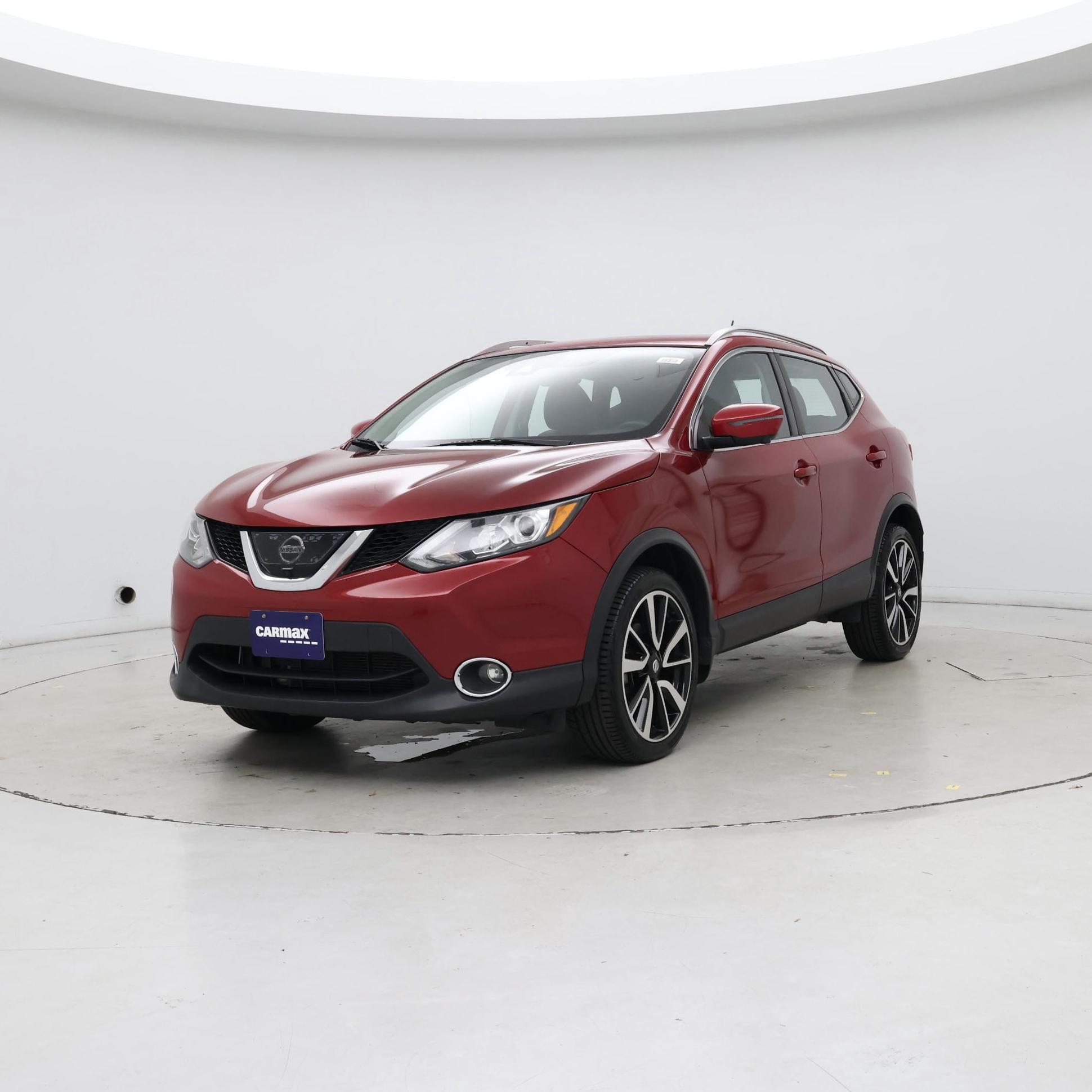 Thumbnail: 2017 Nissan Rogue Sport - 4