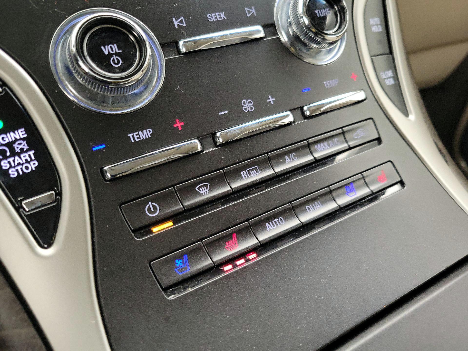 Thumbnail: 2020 Lincoln Nautilus - 17