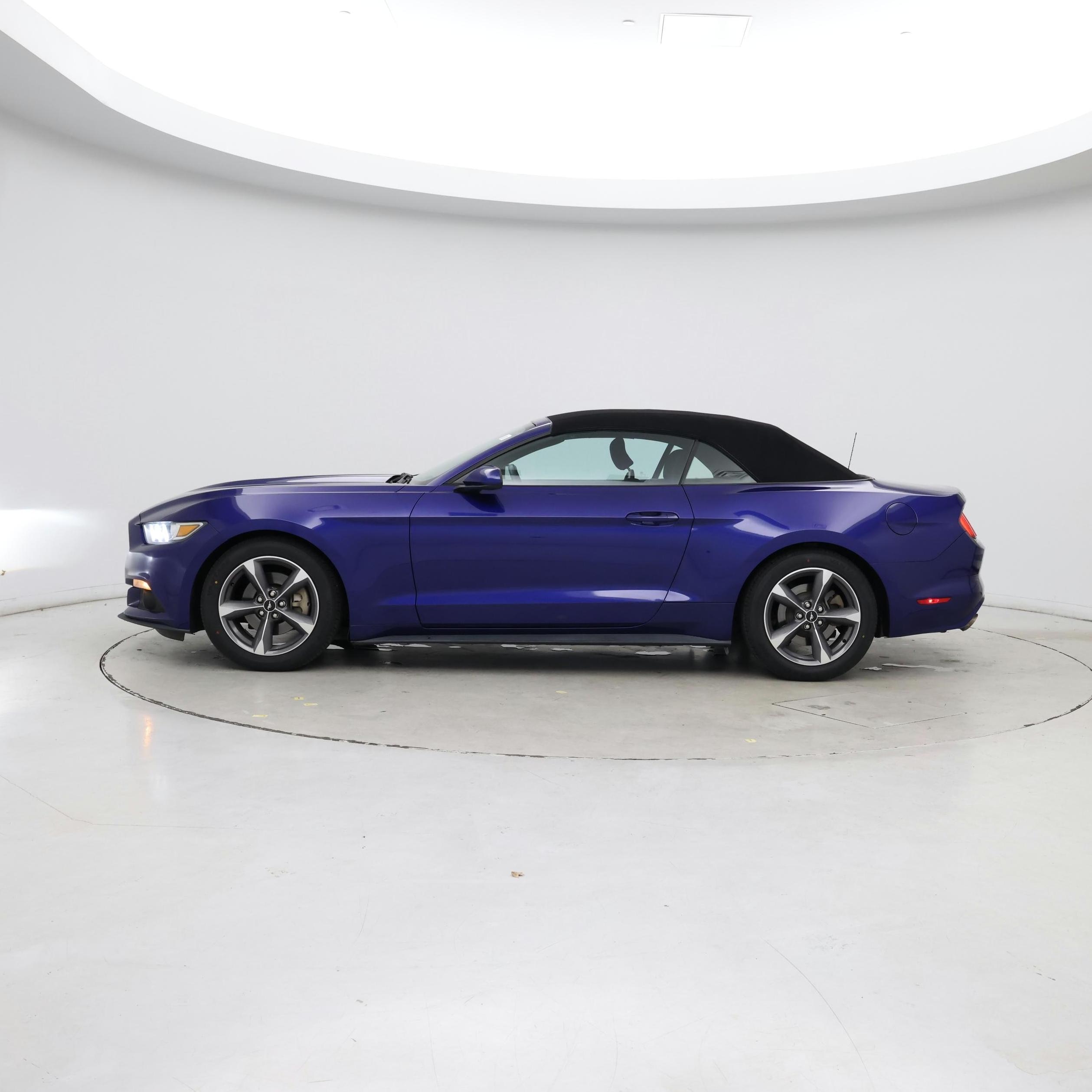 Thumbnail: 2015 Ford Mustang - 3