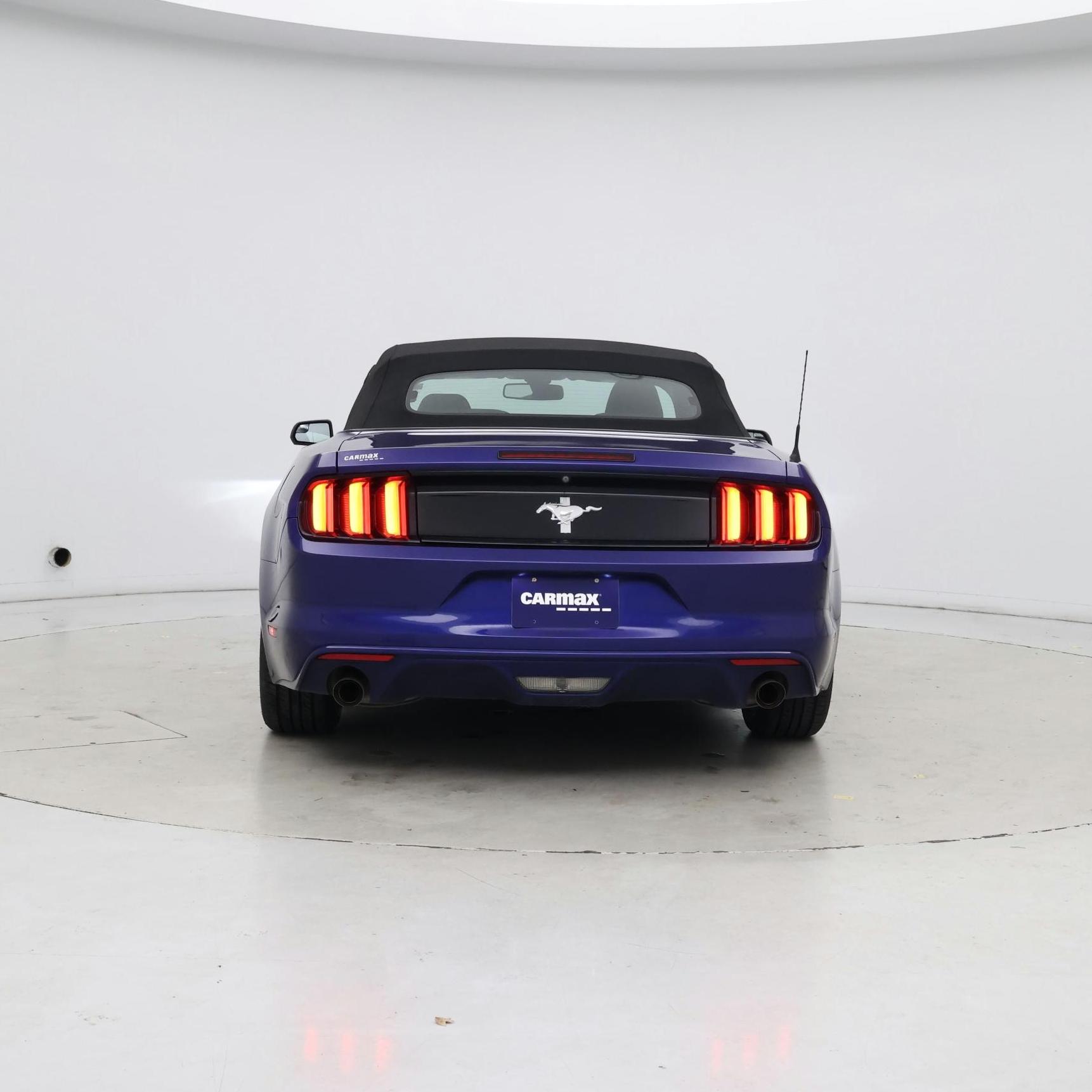 Thumbnail: 2015 Ford Mustang - 6