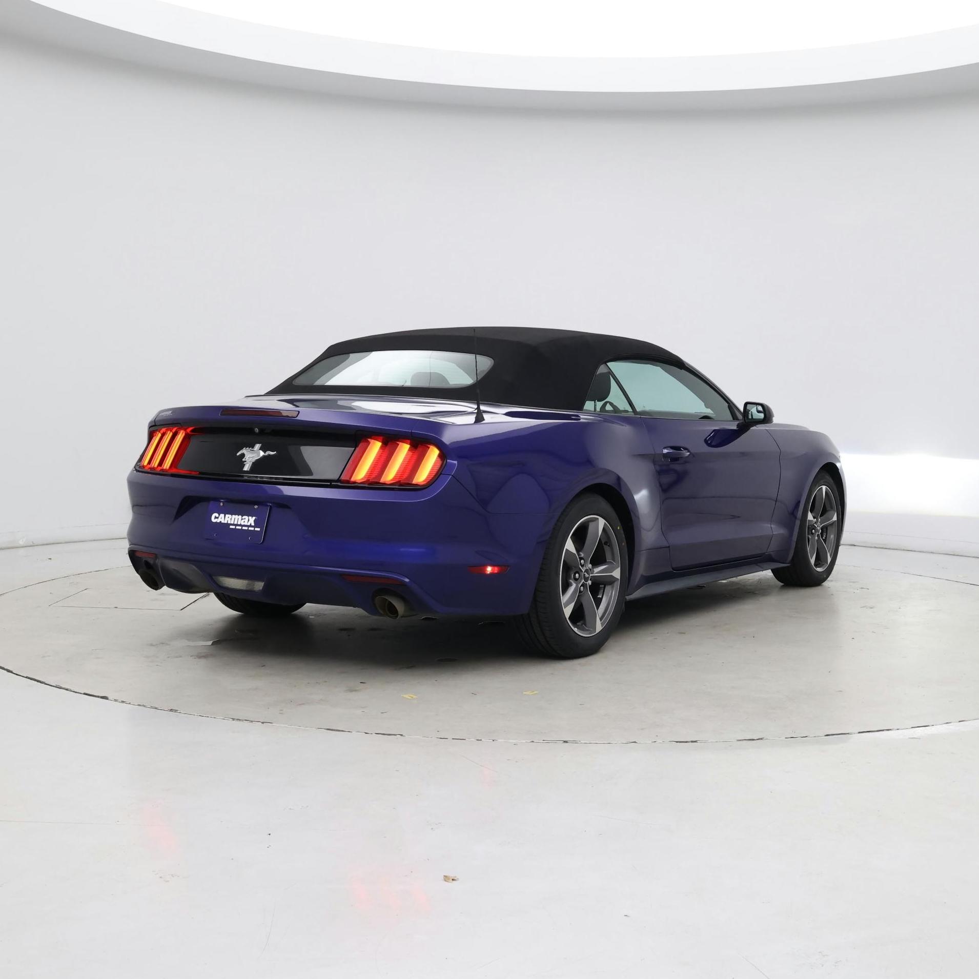 Thumbnail: 2015 Ford Mustang - 8