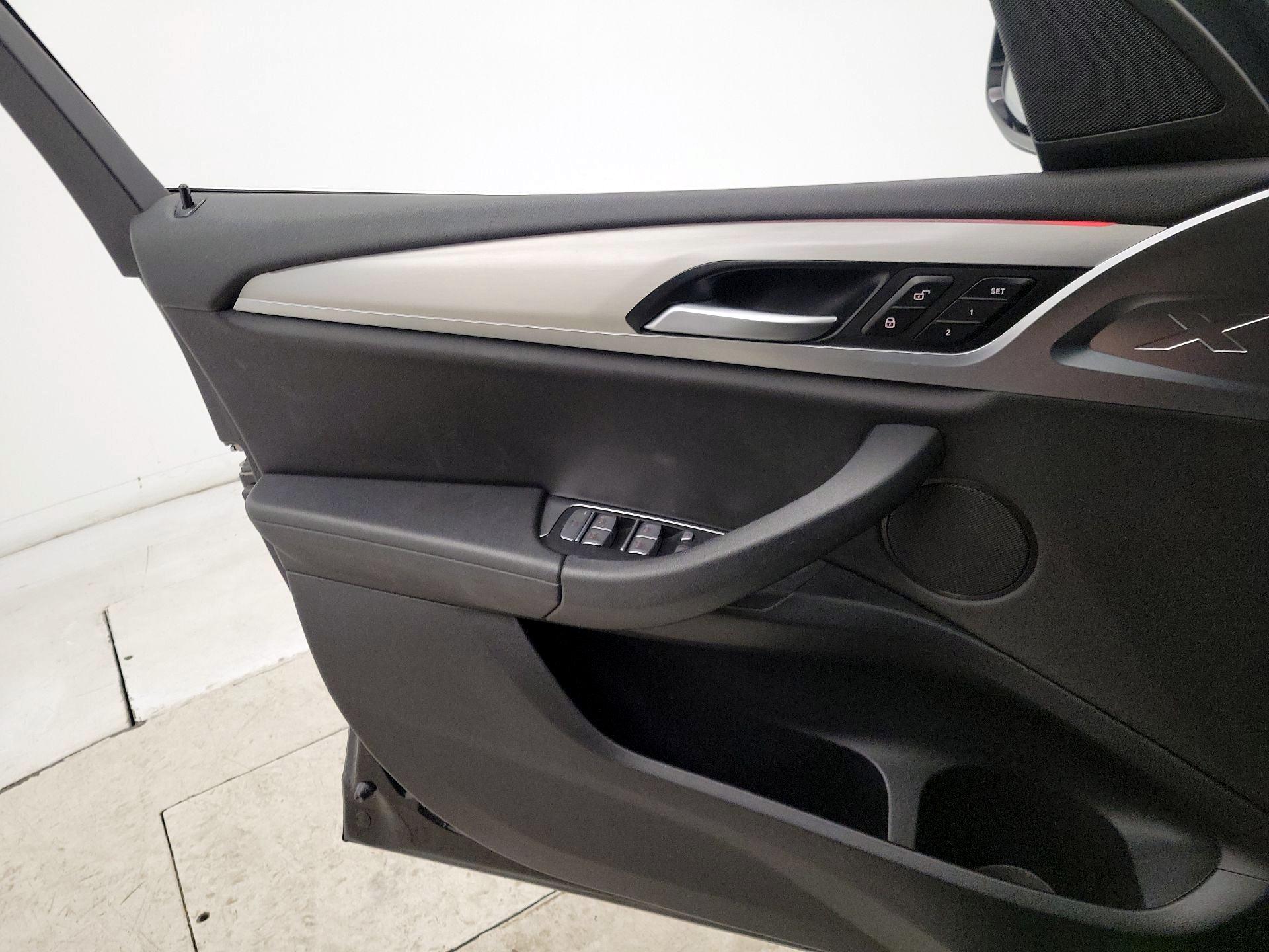 Thumbnail: 2021 BMW X3 - 12