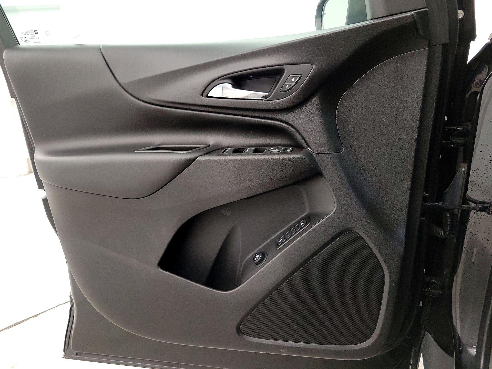 Thumbnail: 2020 Chevrolet Equinox - 12