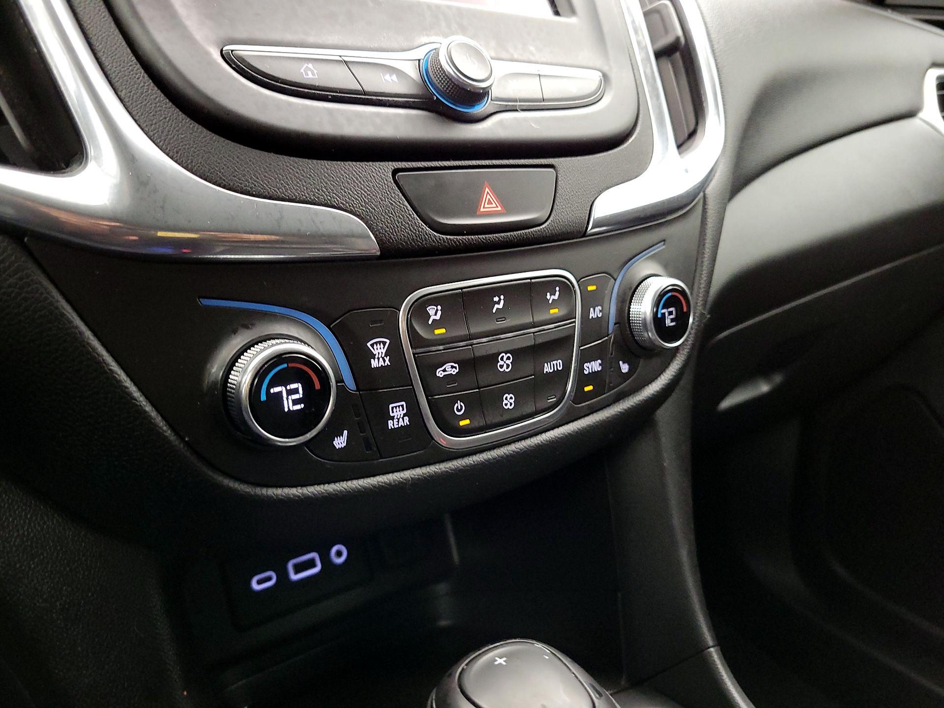 Thumbnail: 2020 Chevrolet Equinox - 16