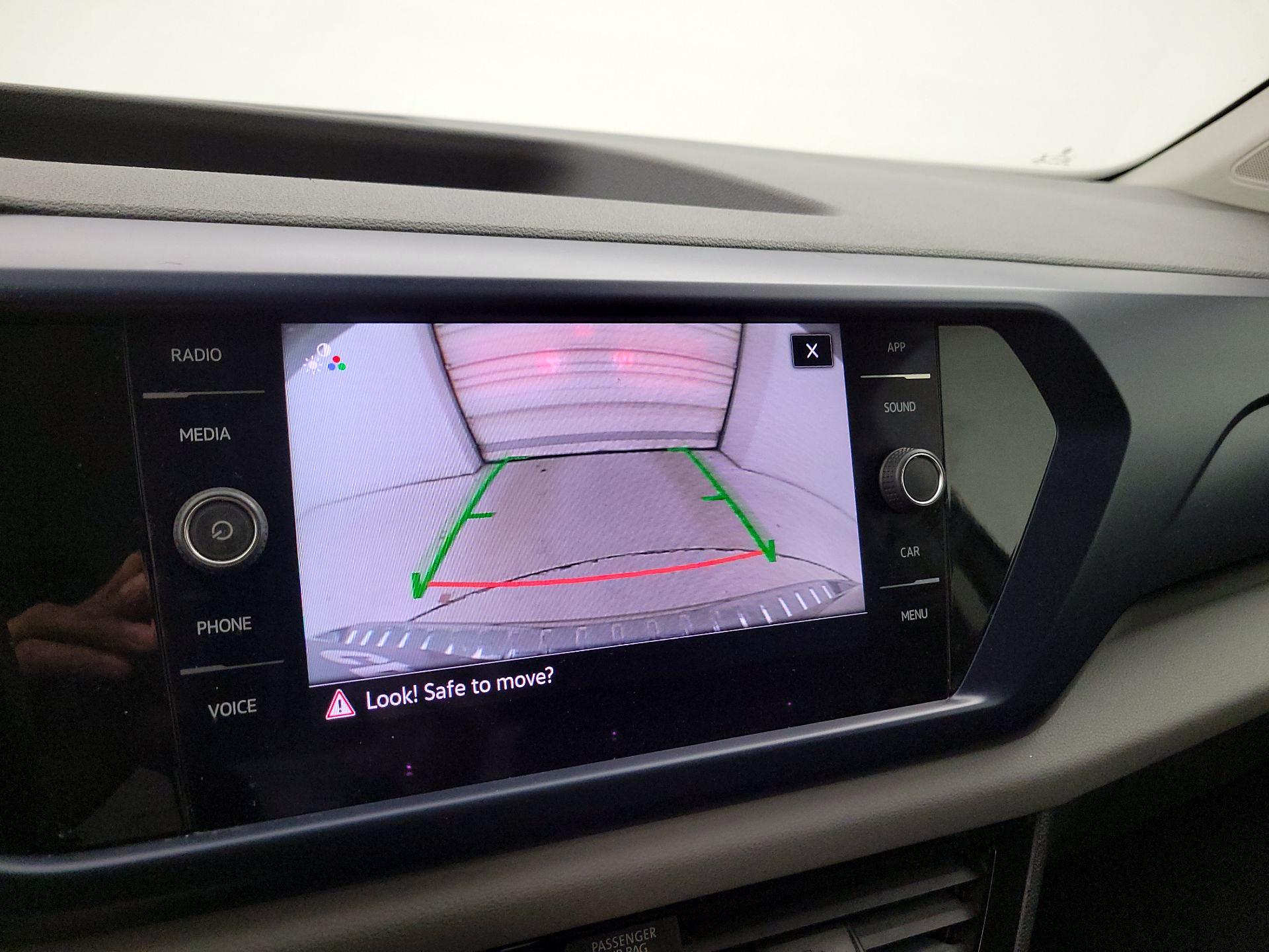 Thumbnail: 2022 Volkswagen Taos - 14