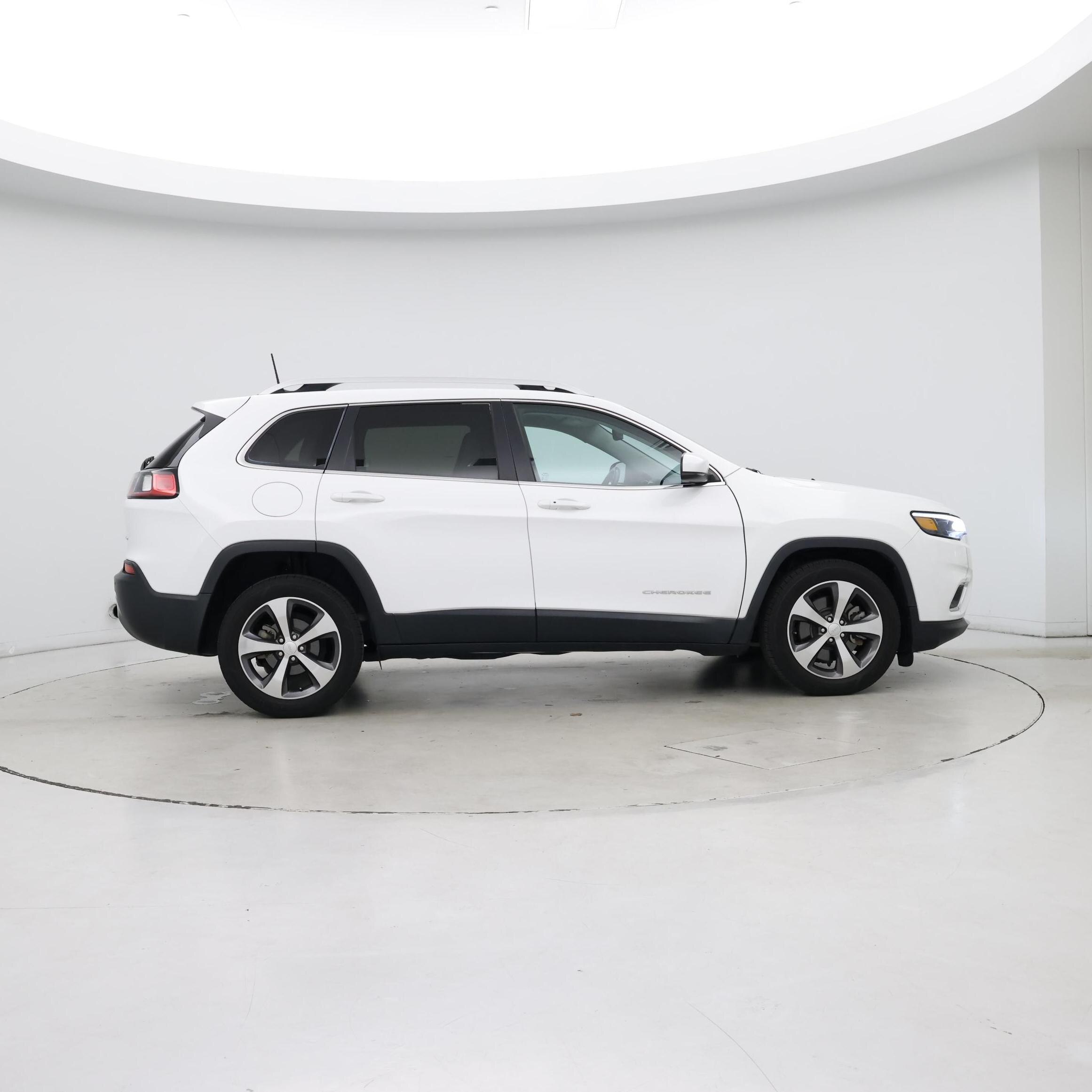 Thumbnail: 2020 Jeep Cherokee - 7