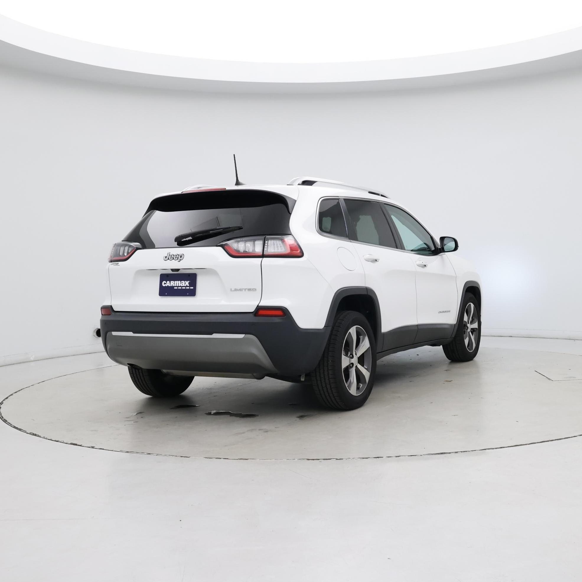 Thumbnail: 2020 Jeep Cherokee - 8