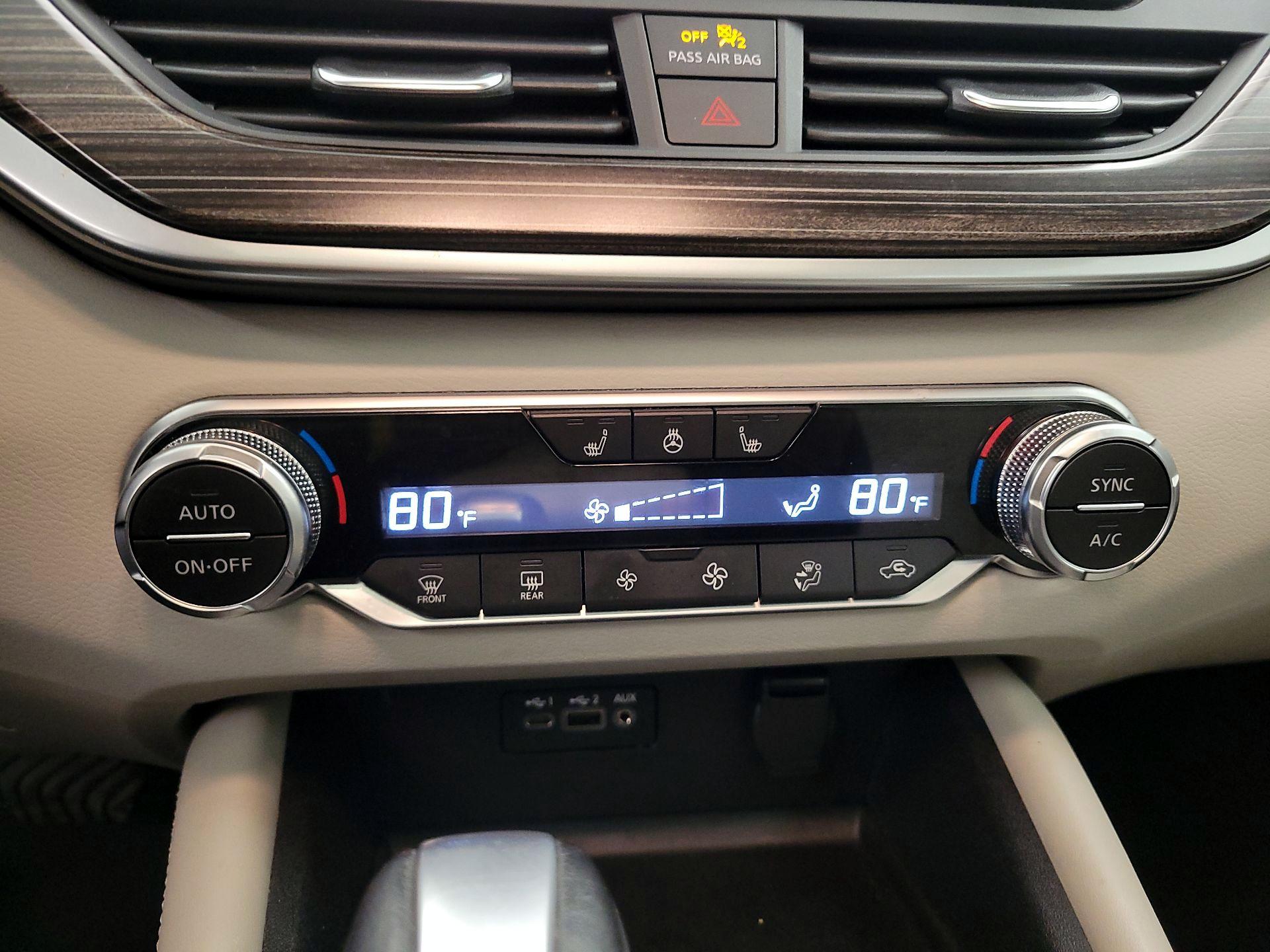 Thumbnail: 2019 Nissan Altima - 16