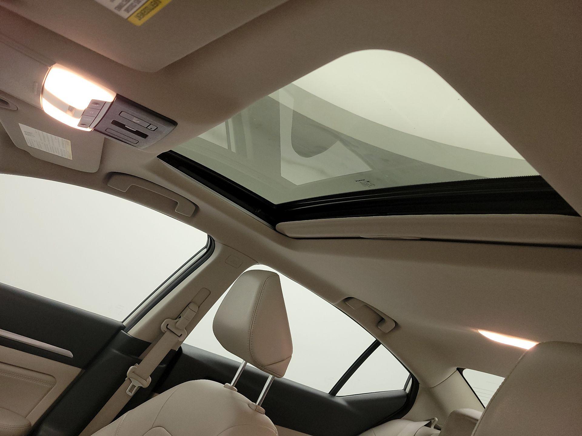 Thumbnail: 2019 Nissan Altima - 19