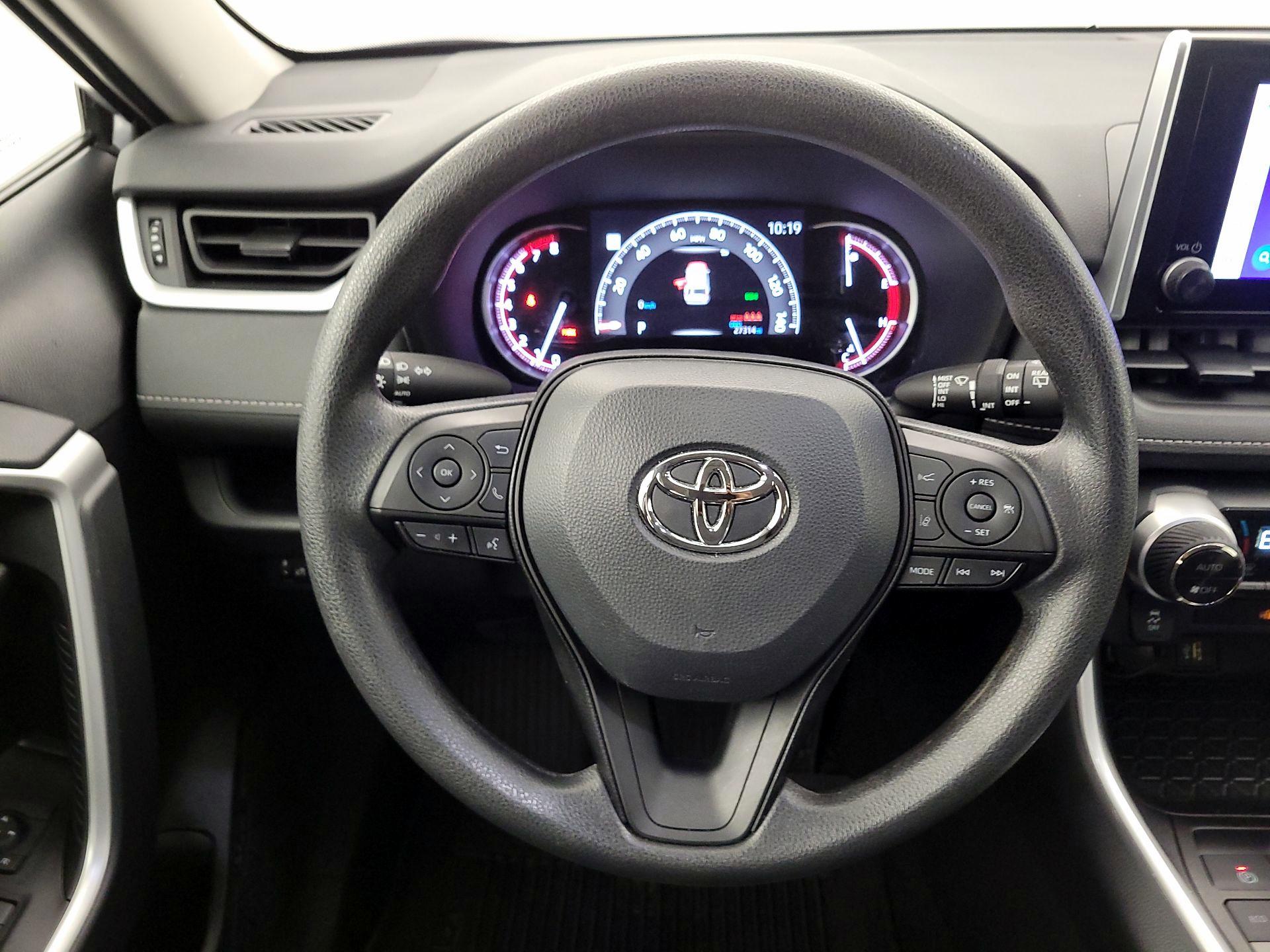 Thumbnail: 2024 Toyota RAV4 - 10