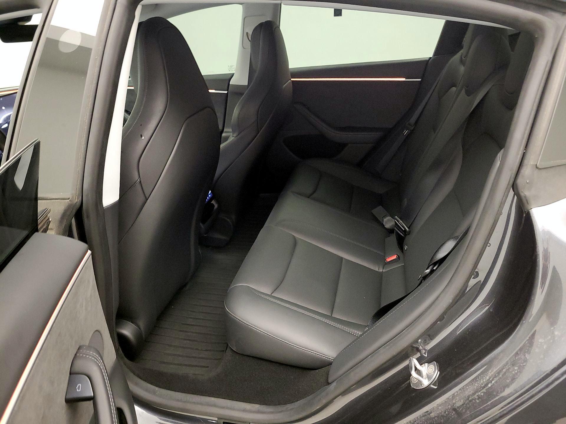 Thumbnail: 2025 Tesla Model 3 - 18