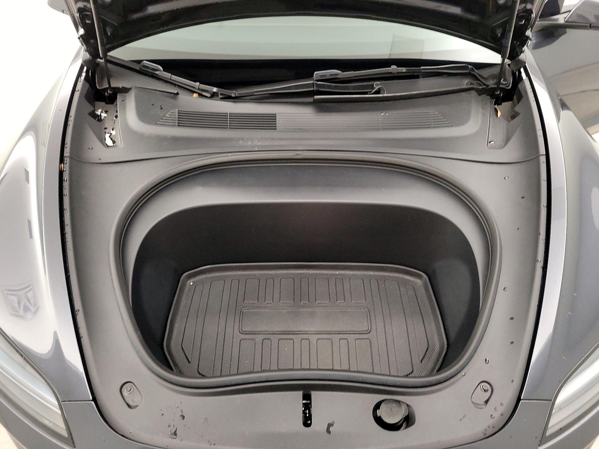 Thumbnail: 2025 Tesla Model 3 - 20