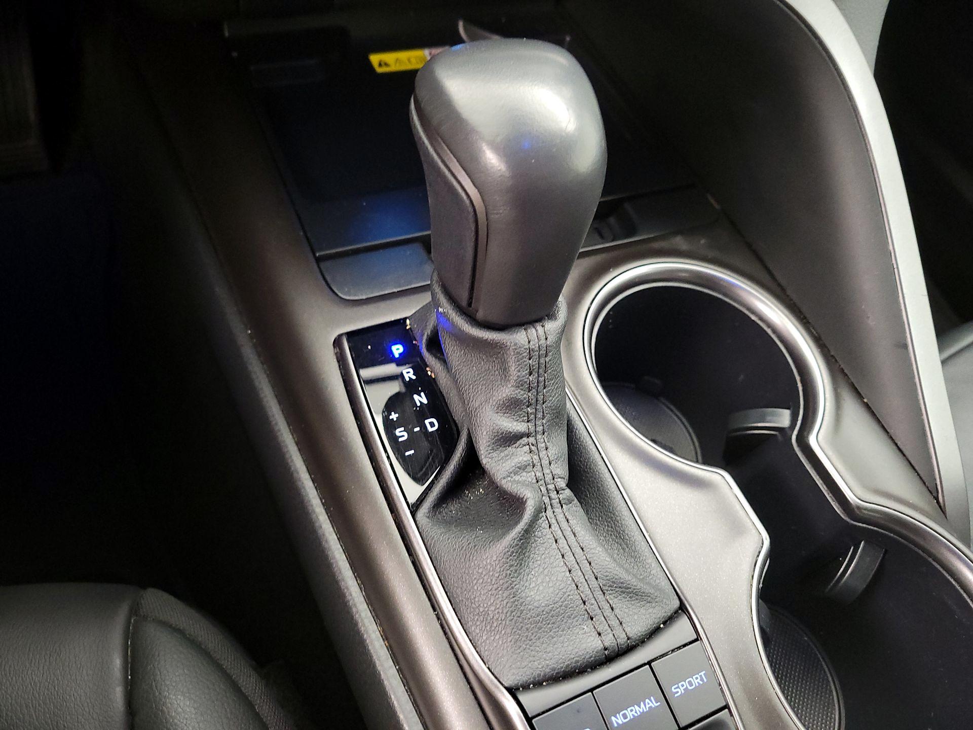 Thumbnail: 2024 Toyota Camry - 17