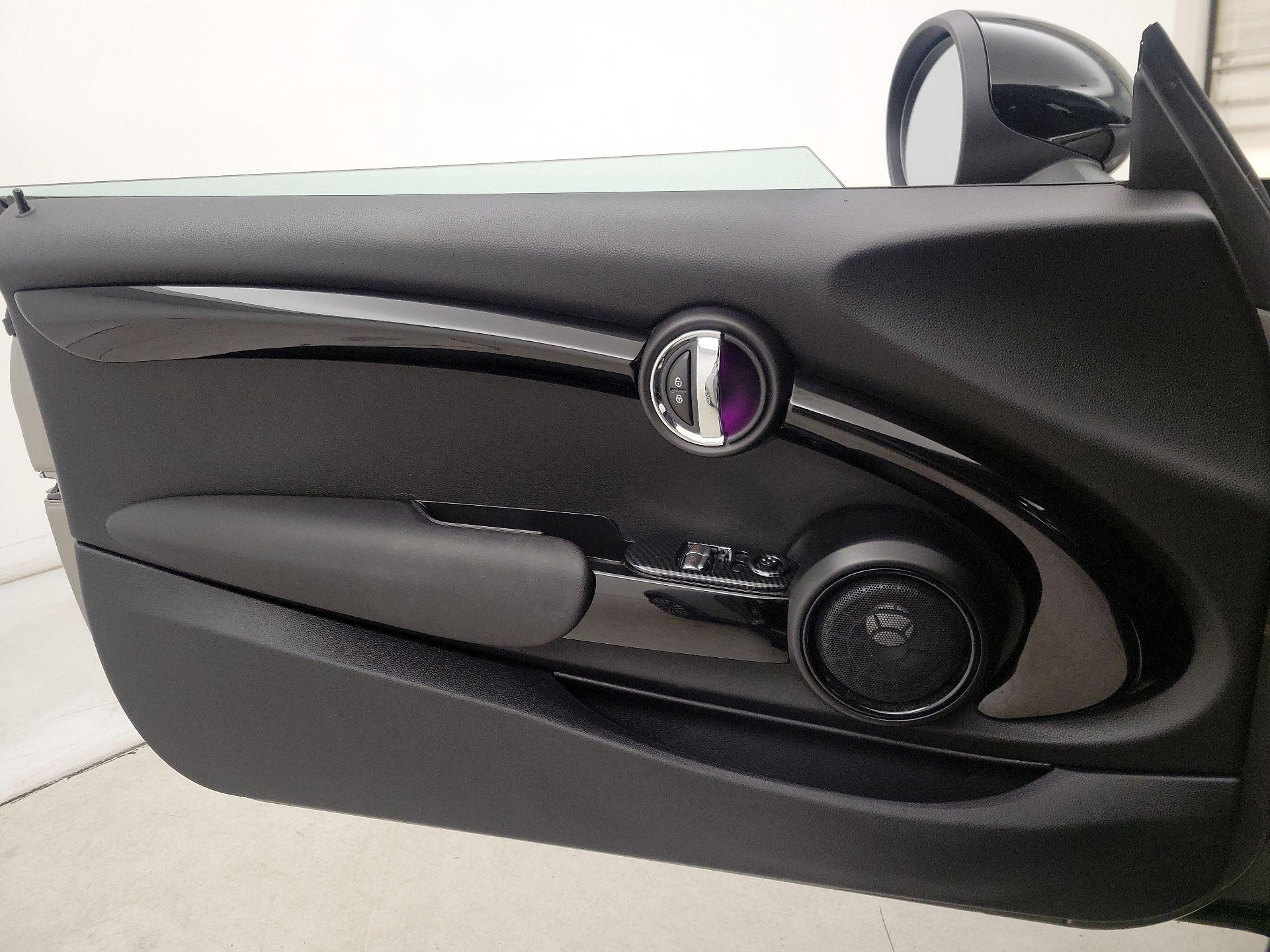 Thumbnail: 2019 MINI Cooper Hardtop - 12