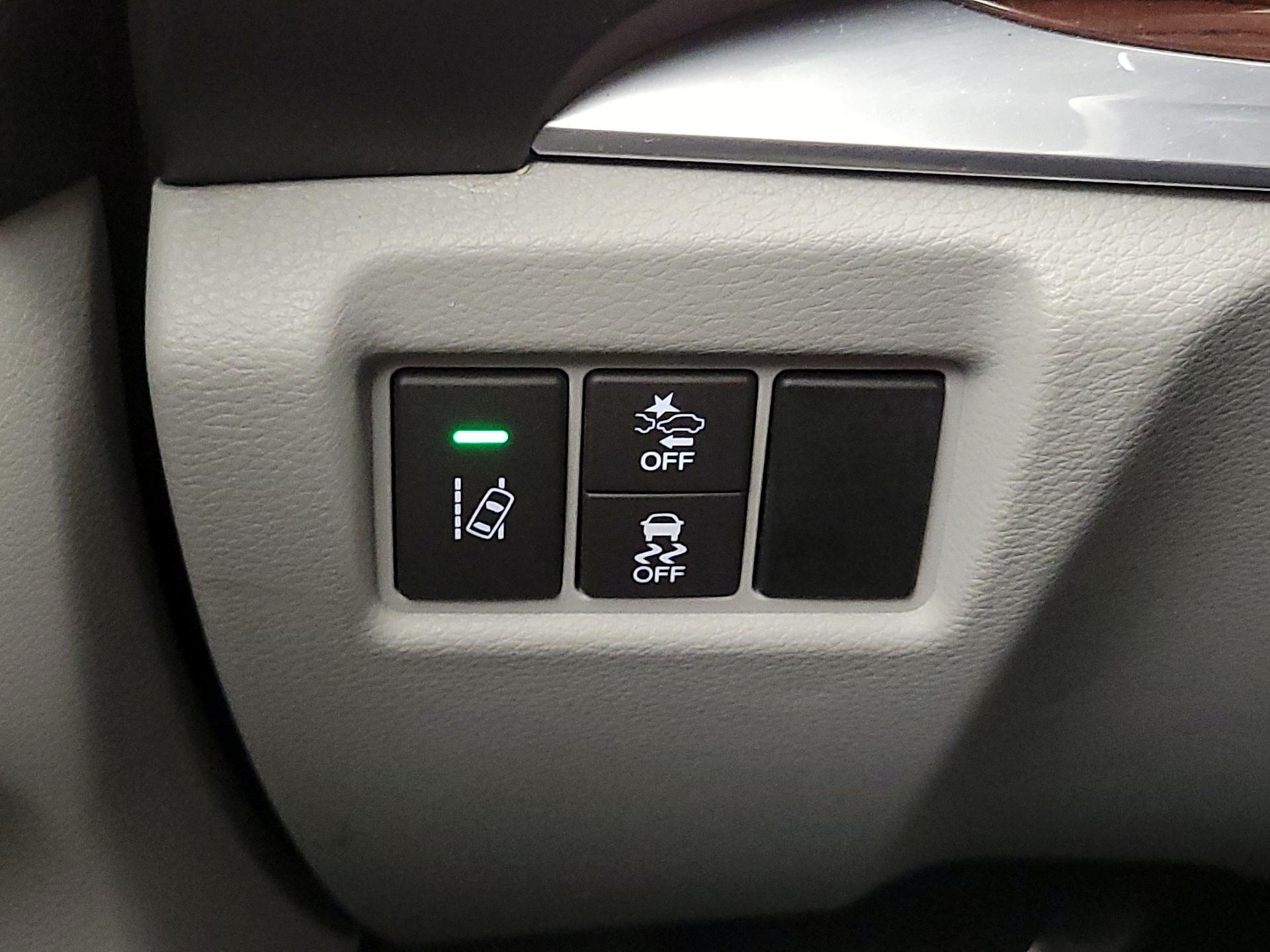 Thumbnail: 2016 Acura MDX - 13