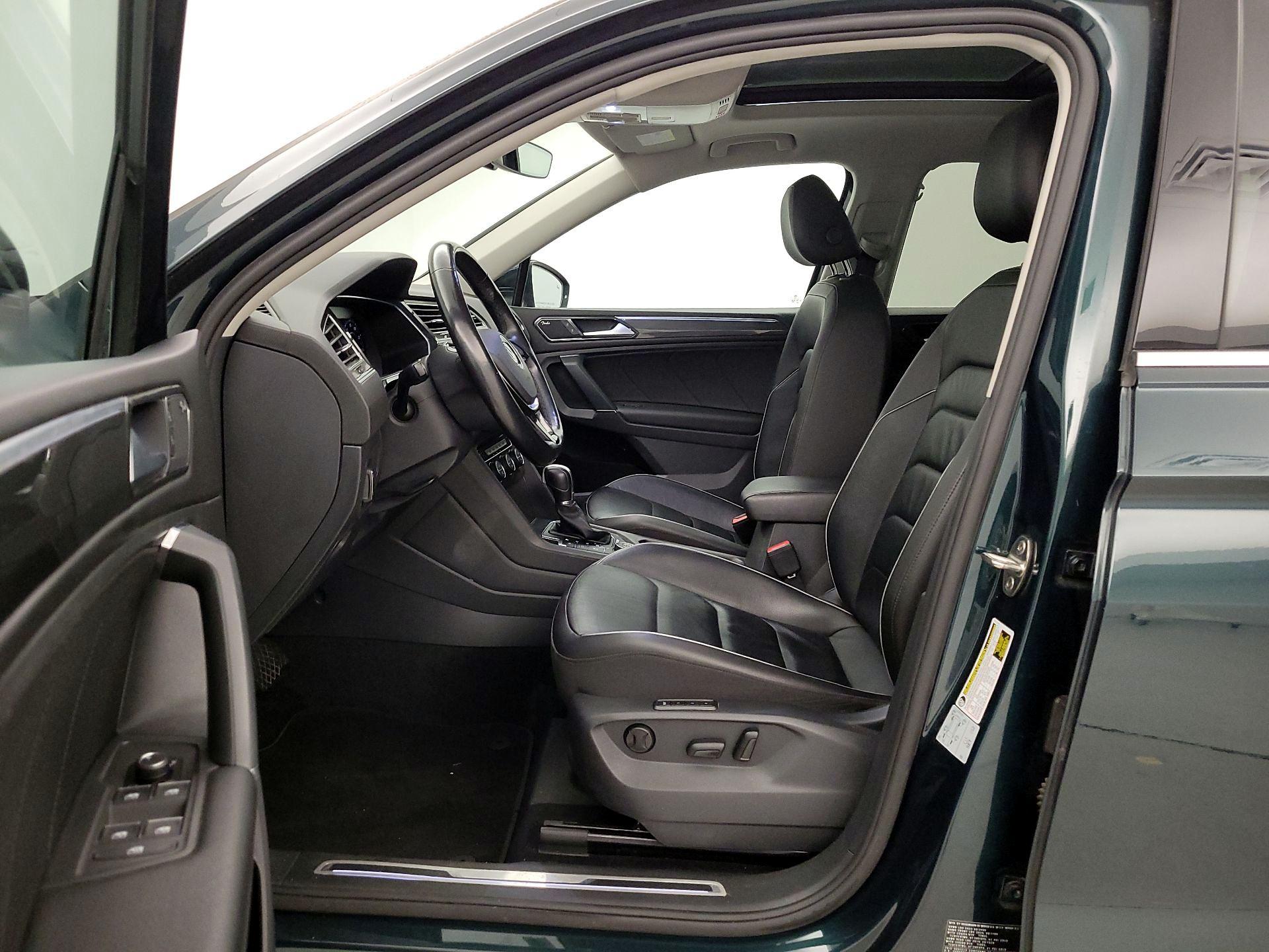 Thumbnail: 2018 Volkswagen Tiguan - 11