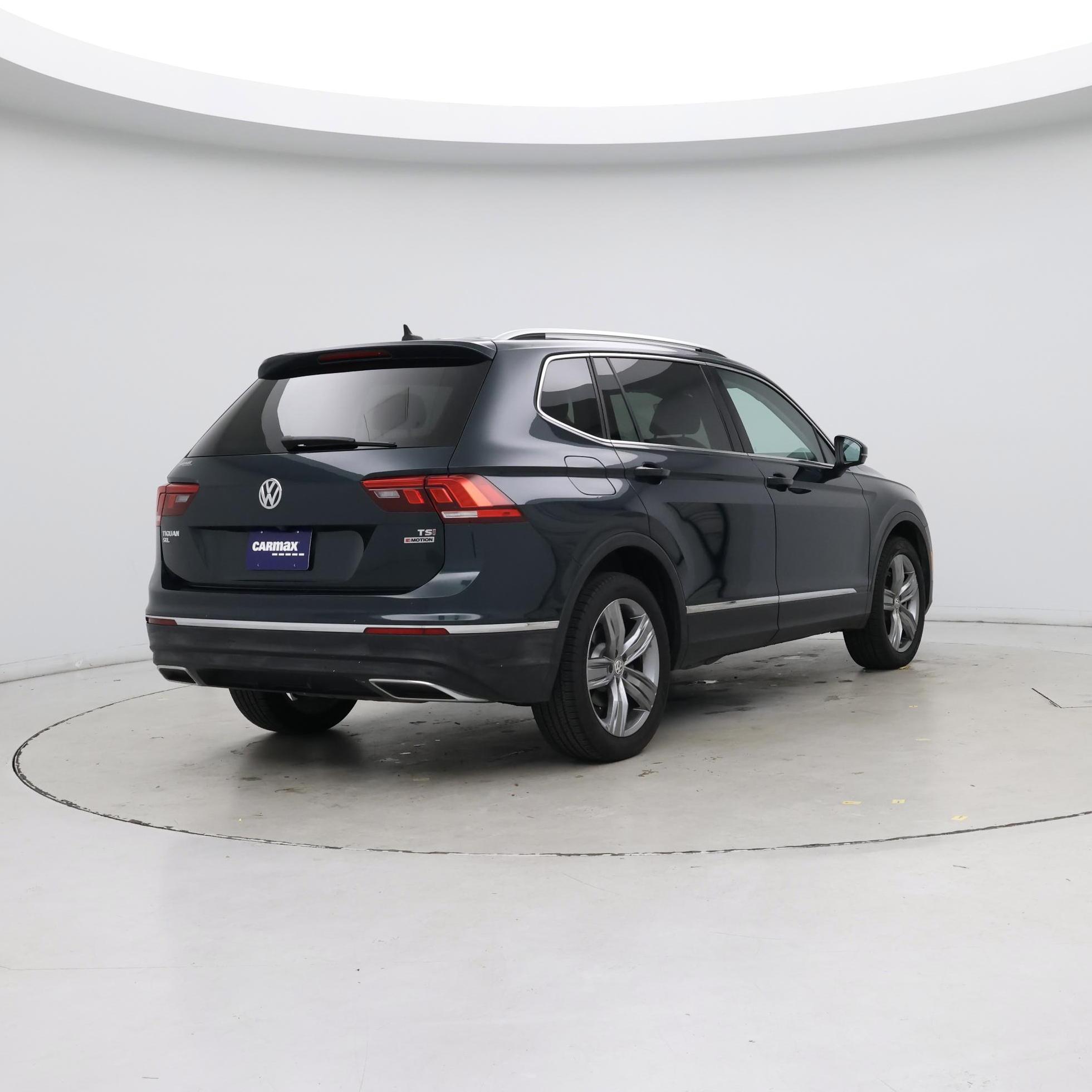 Thumbnail: 2018 Volkswagen Tiguan - 8