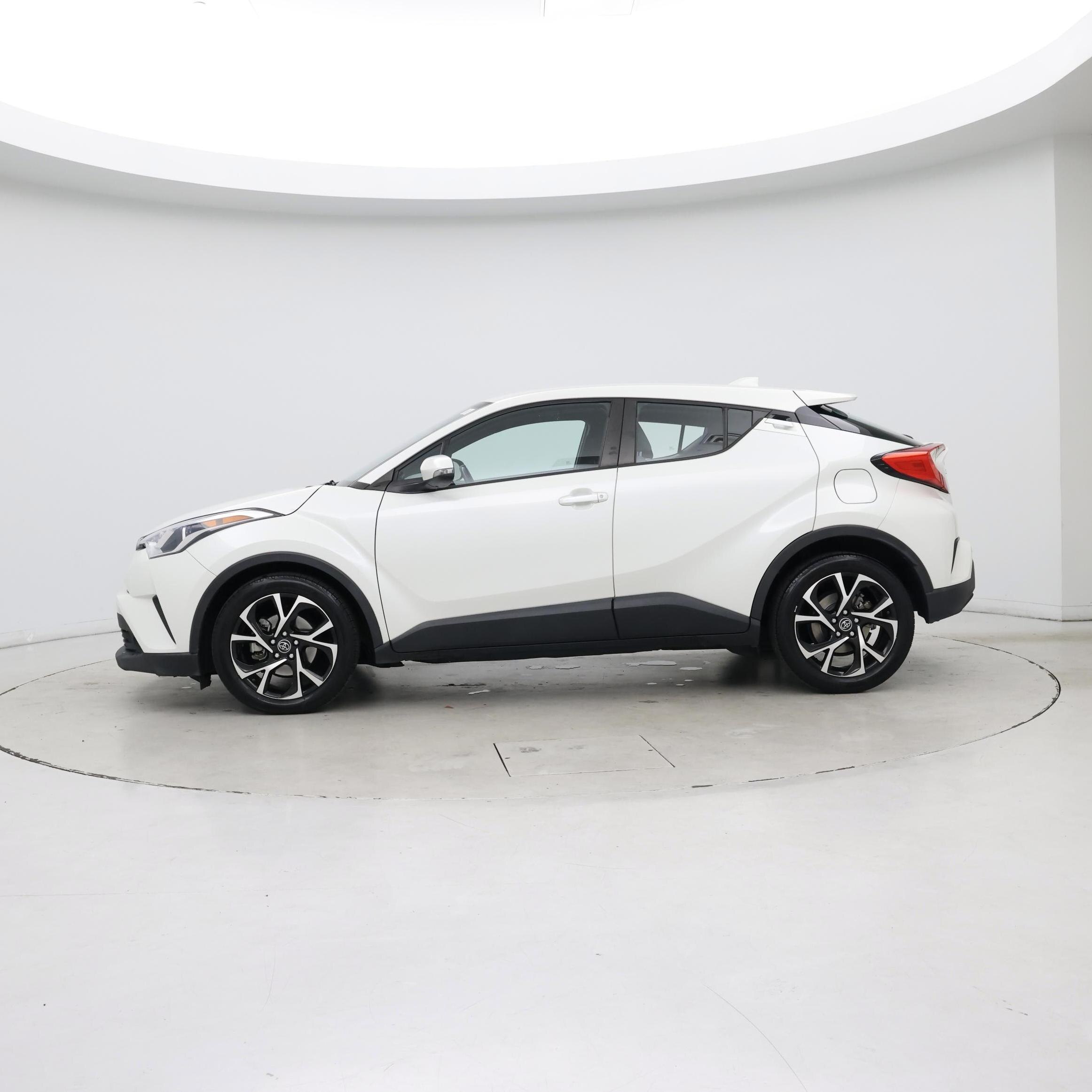 Thumbnail: 2019 Toyota C-HR - 3