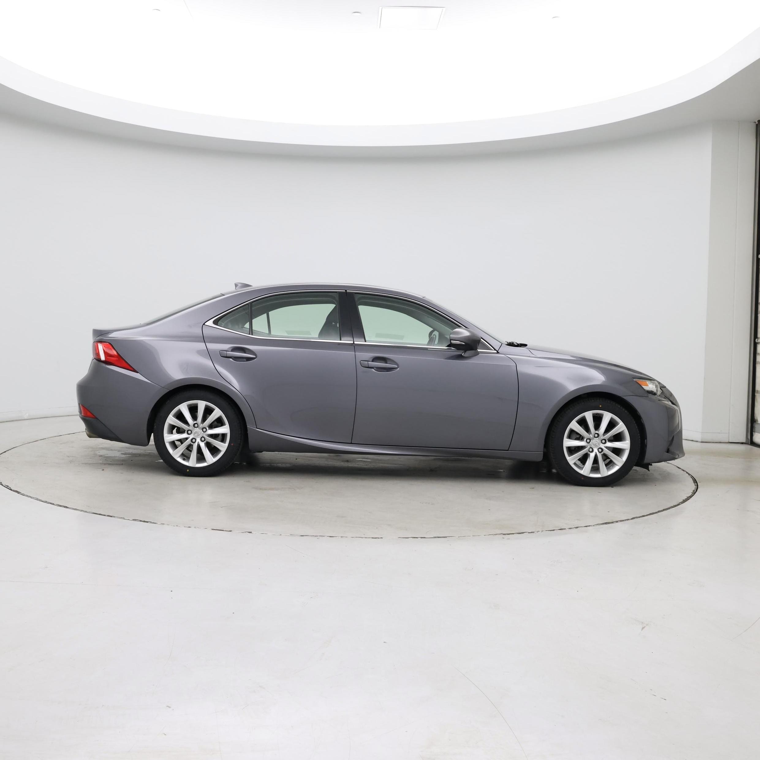 Thumbnail: 2015 Lexus IS - 7