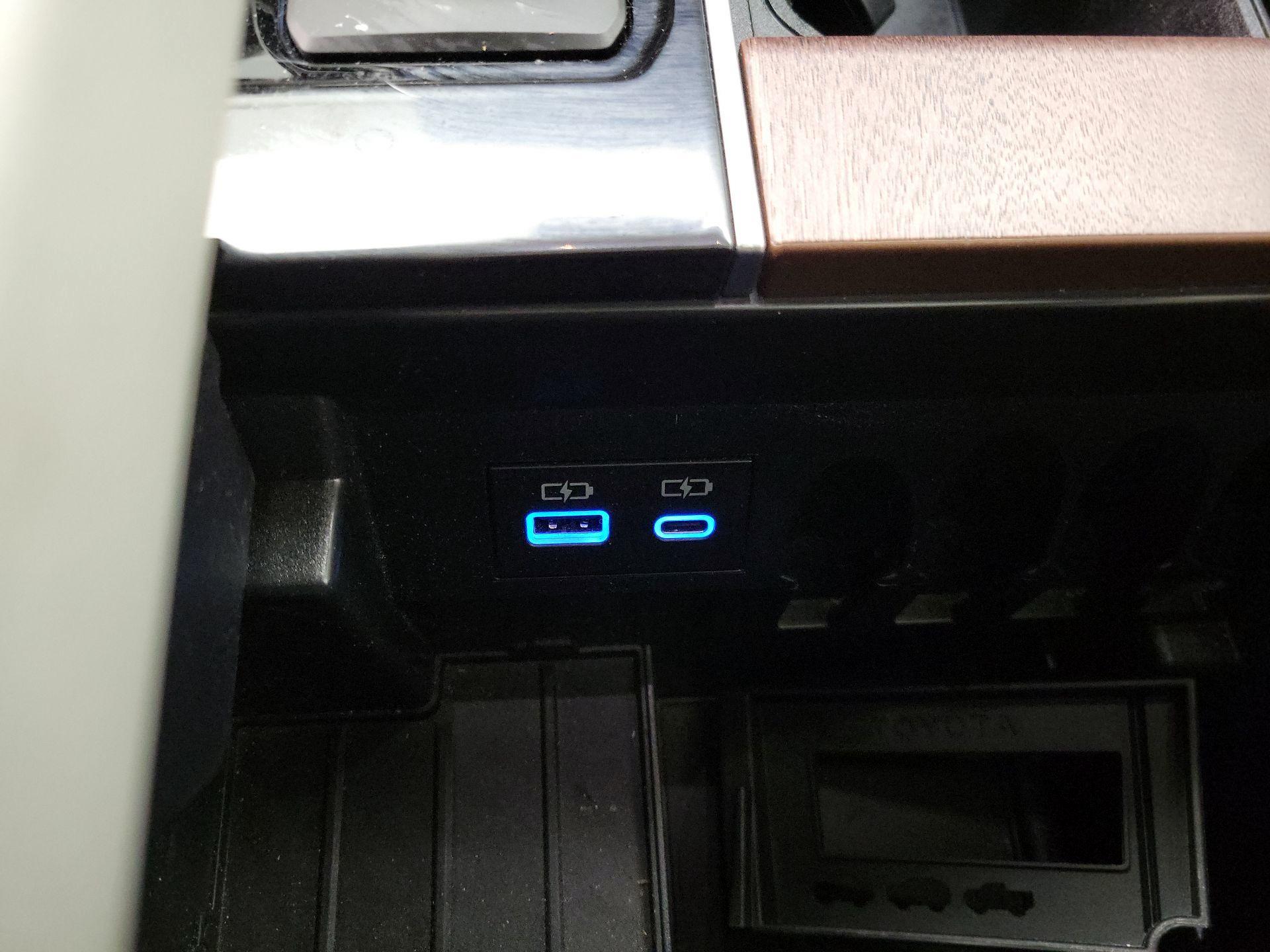 Thumbnail: 2023 Toyota Tundra - 19