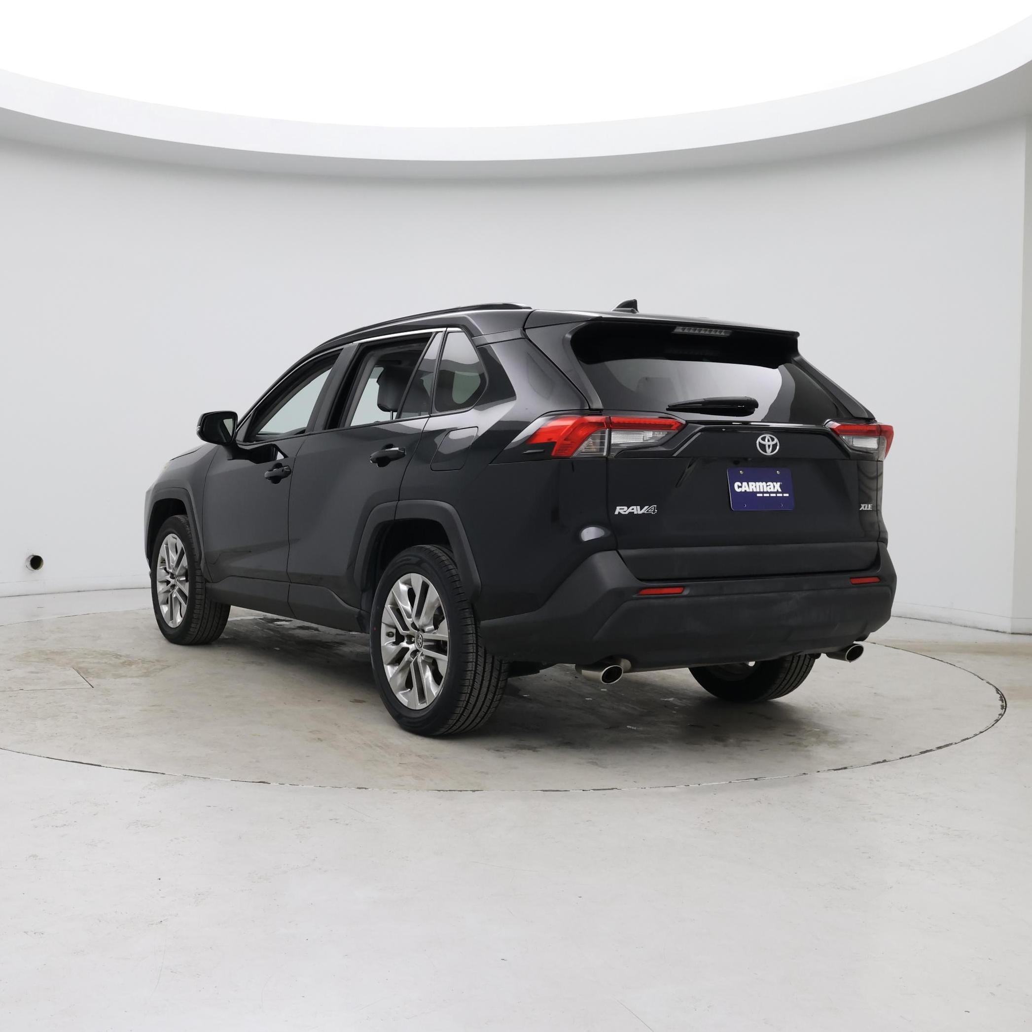 Thumbnail: 2019 Toyota RAV4 - 2