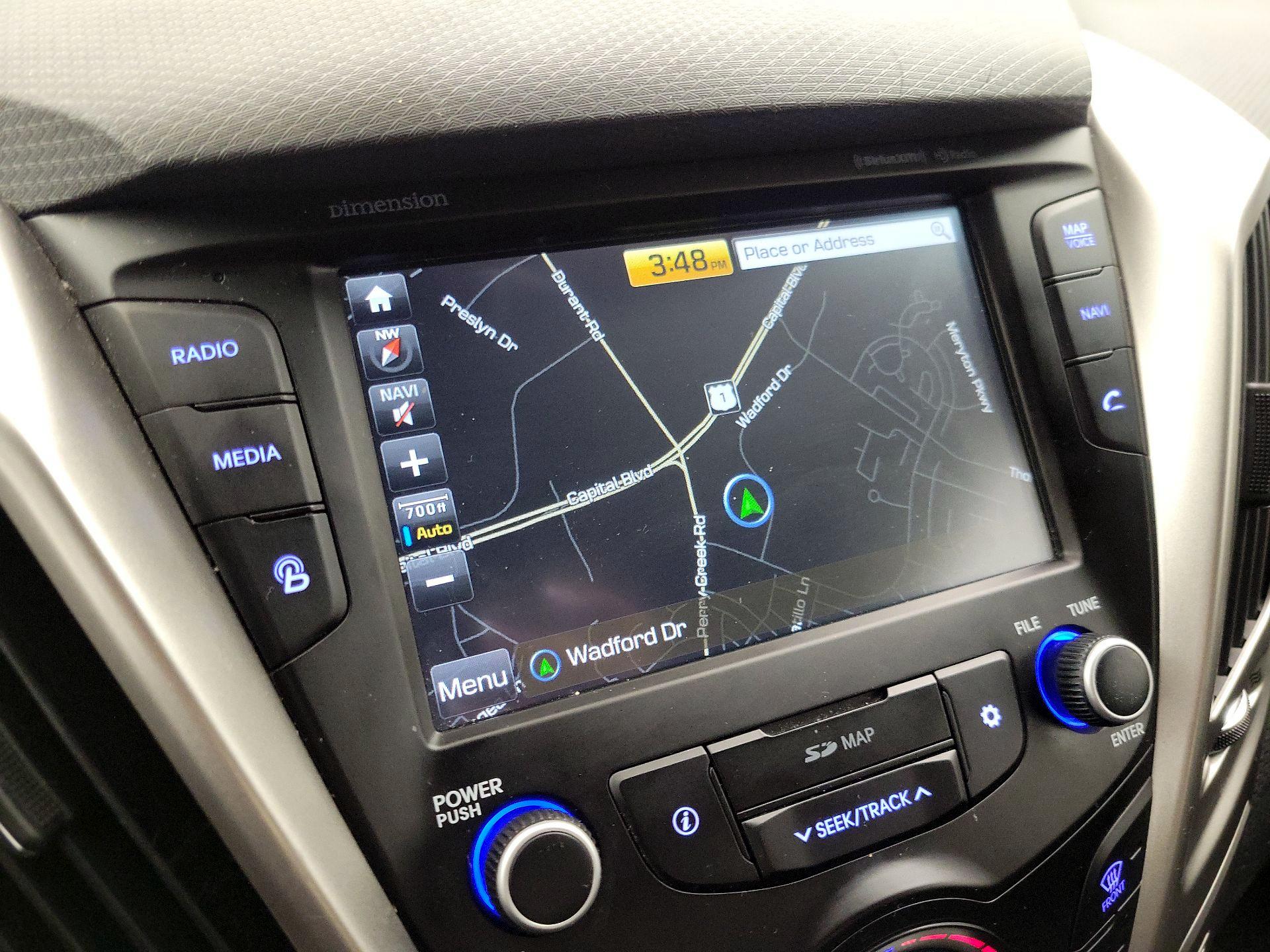 Thumbnail: 2017 Hyundai Veloster - 14