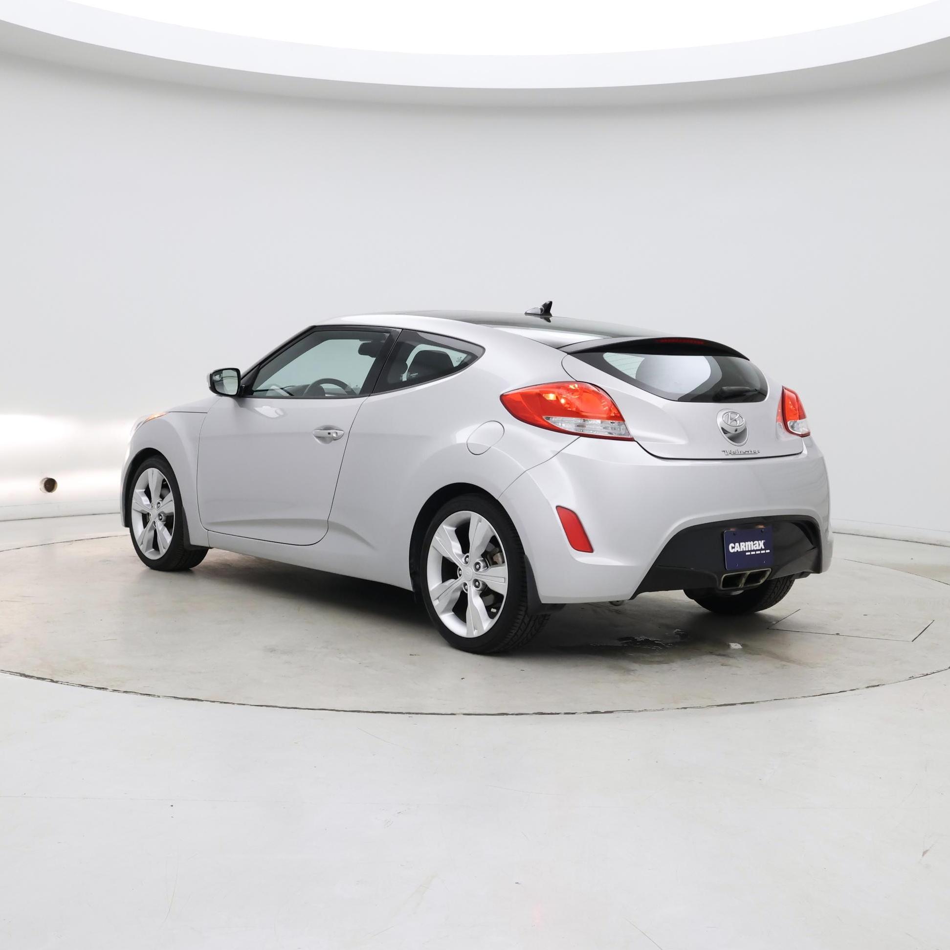 Thumbnail: 2017 Hyundai Veloster - 2