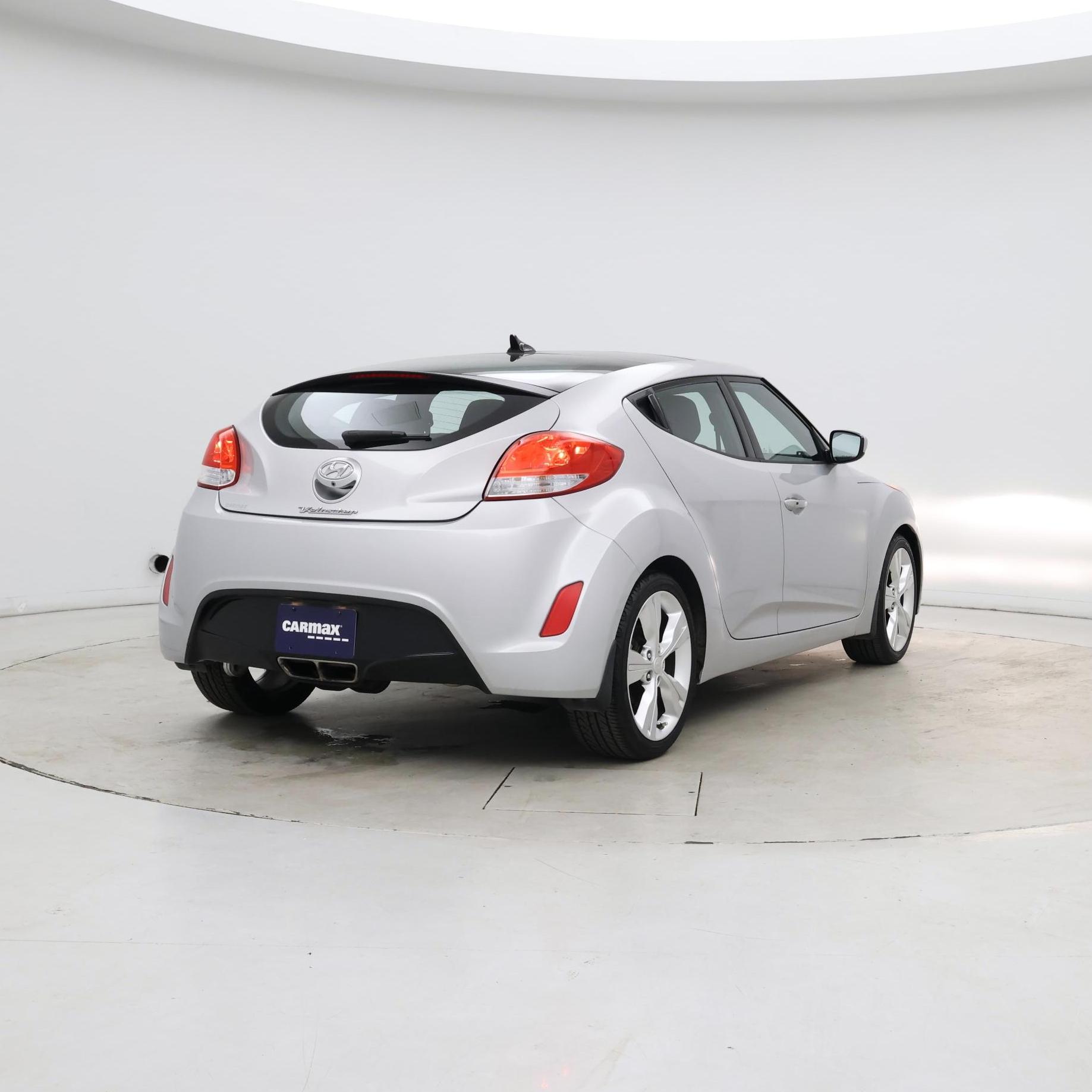 Thumbnail: 2017 Hyundai Veloster - 8