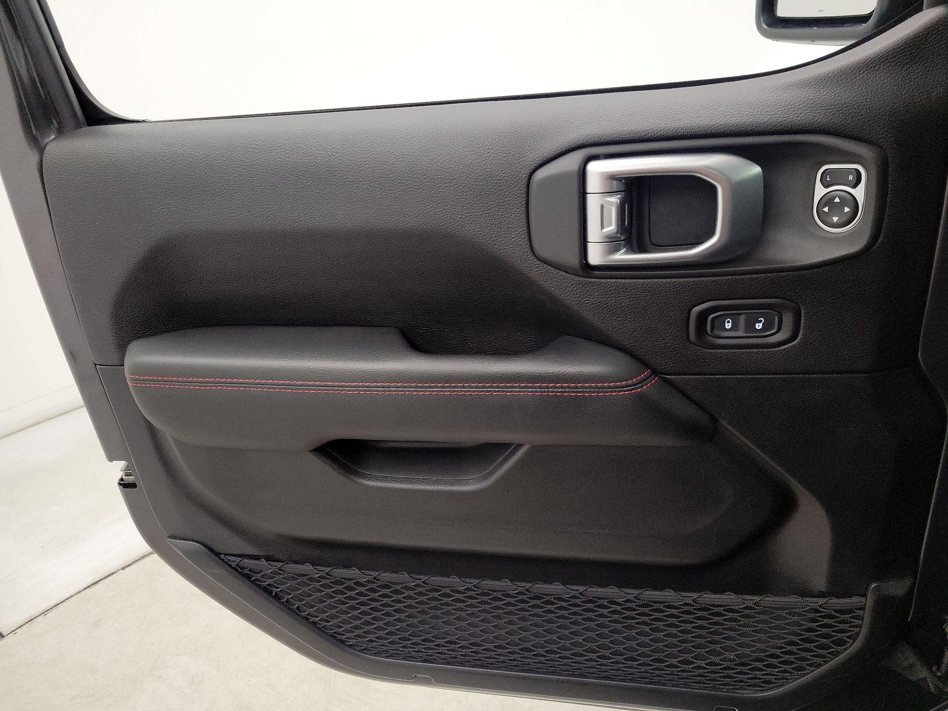 Thumbnail: 2020 Jeep Wrangler - 12