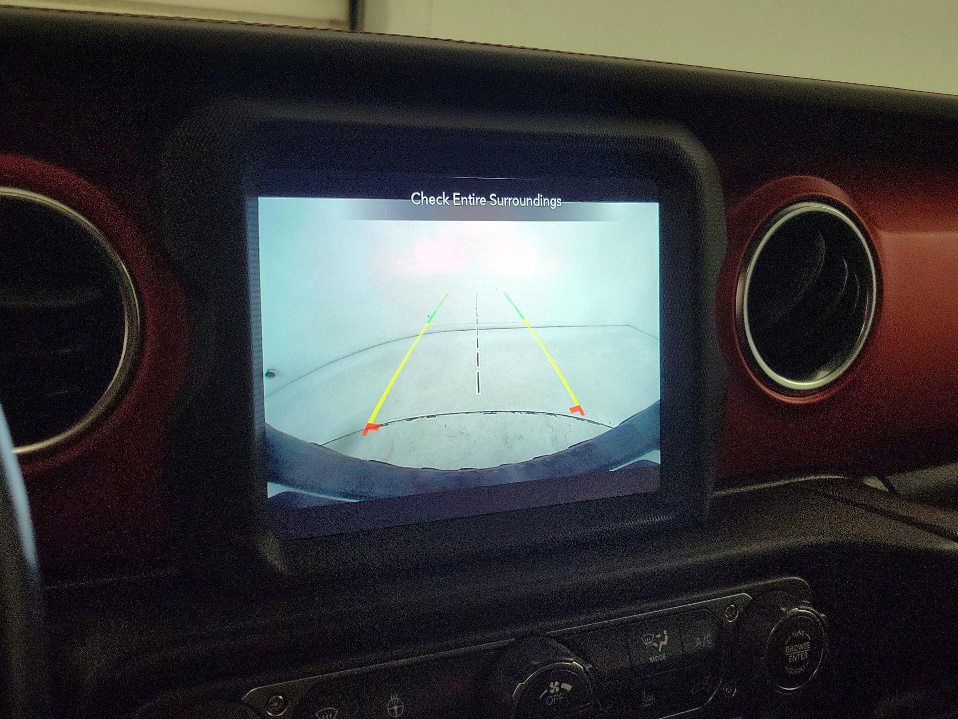 Thumbnail: 2020 Jeep Wrangler - 14