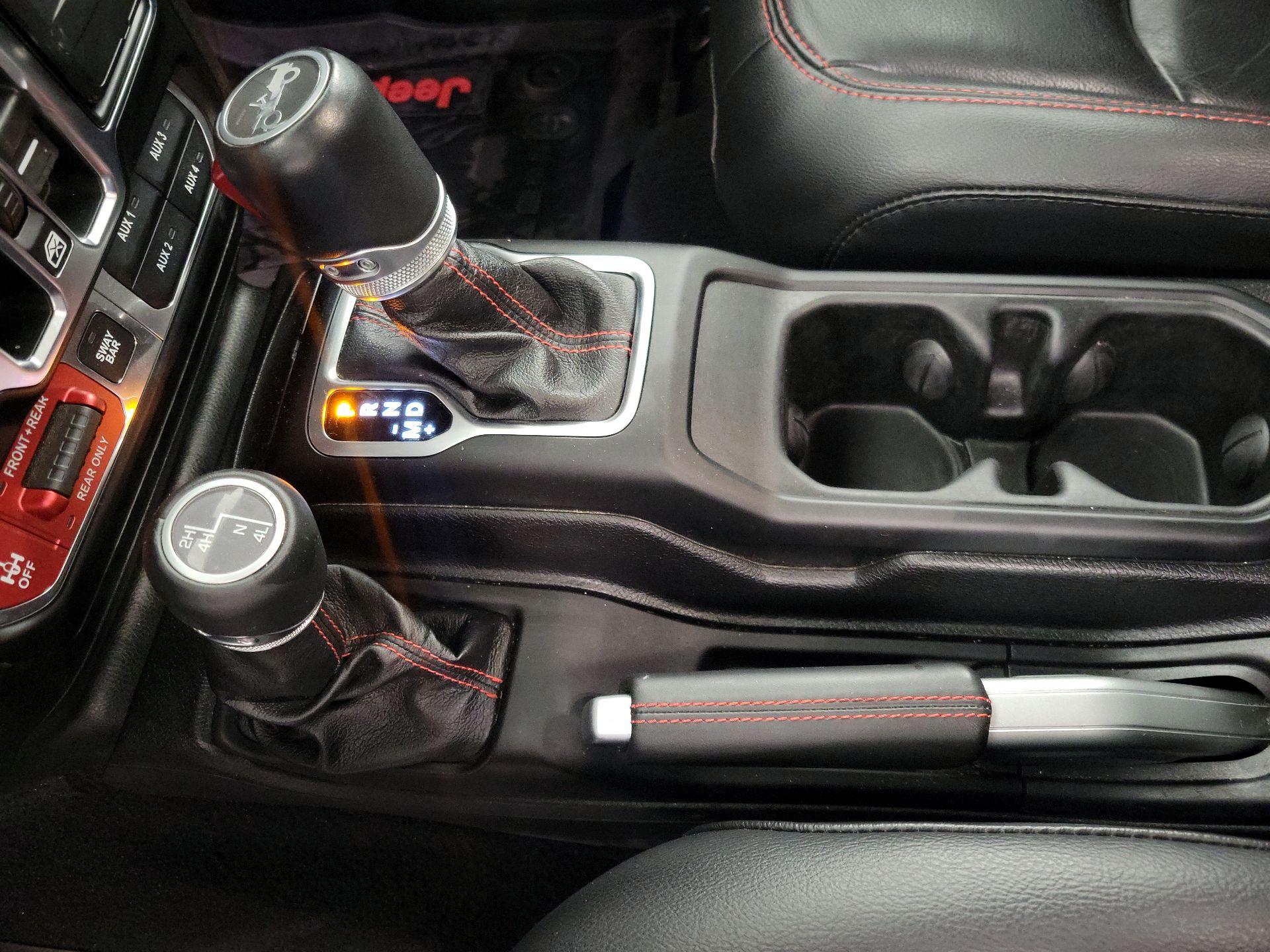 Thumbnail: 2020 Jeep Wrangler - 17