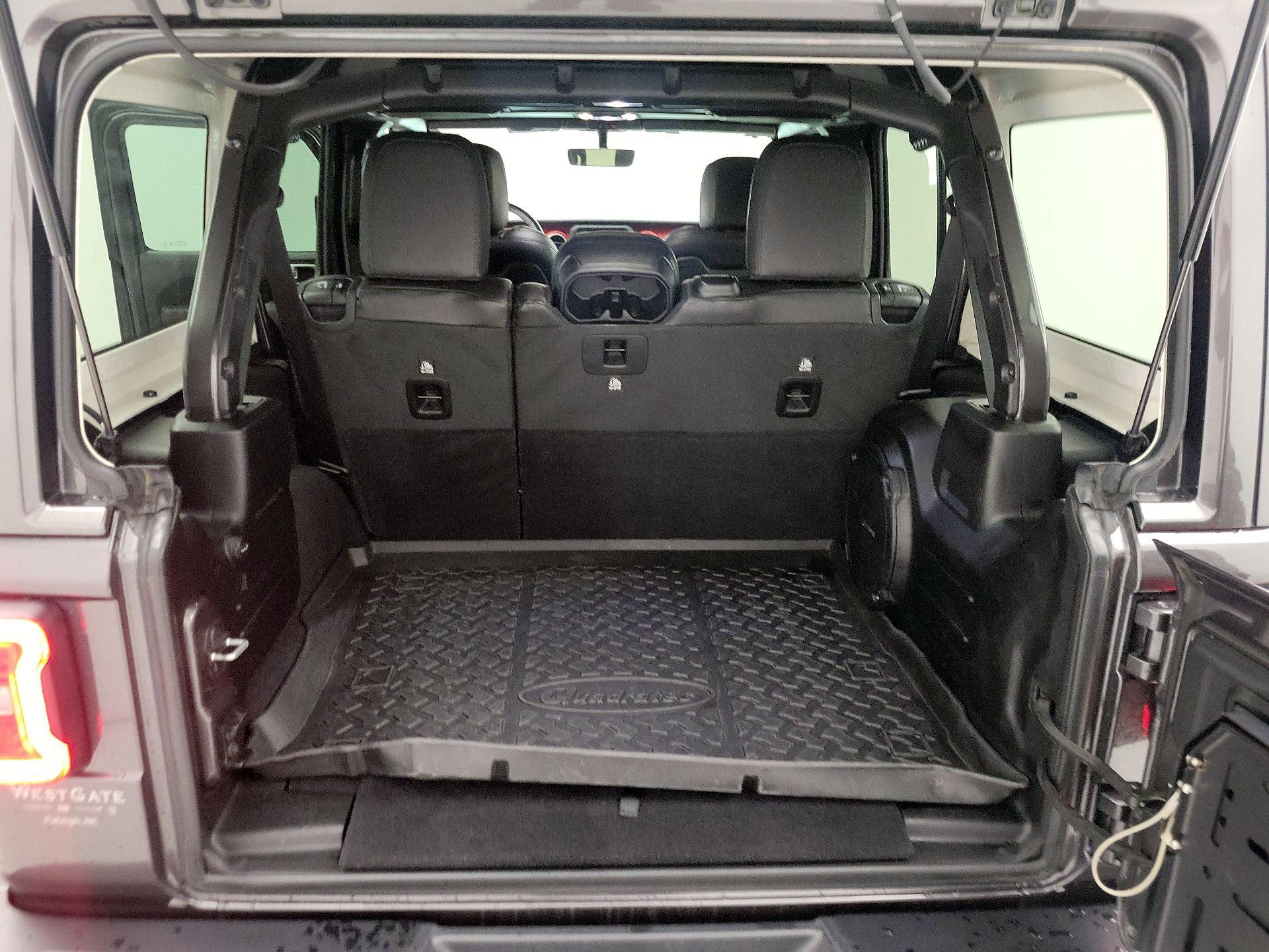 Thumbnail: 2020 Jeep Wrangler - 20