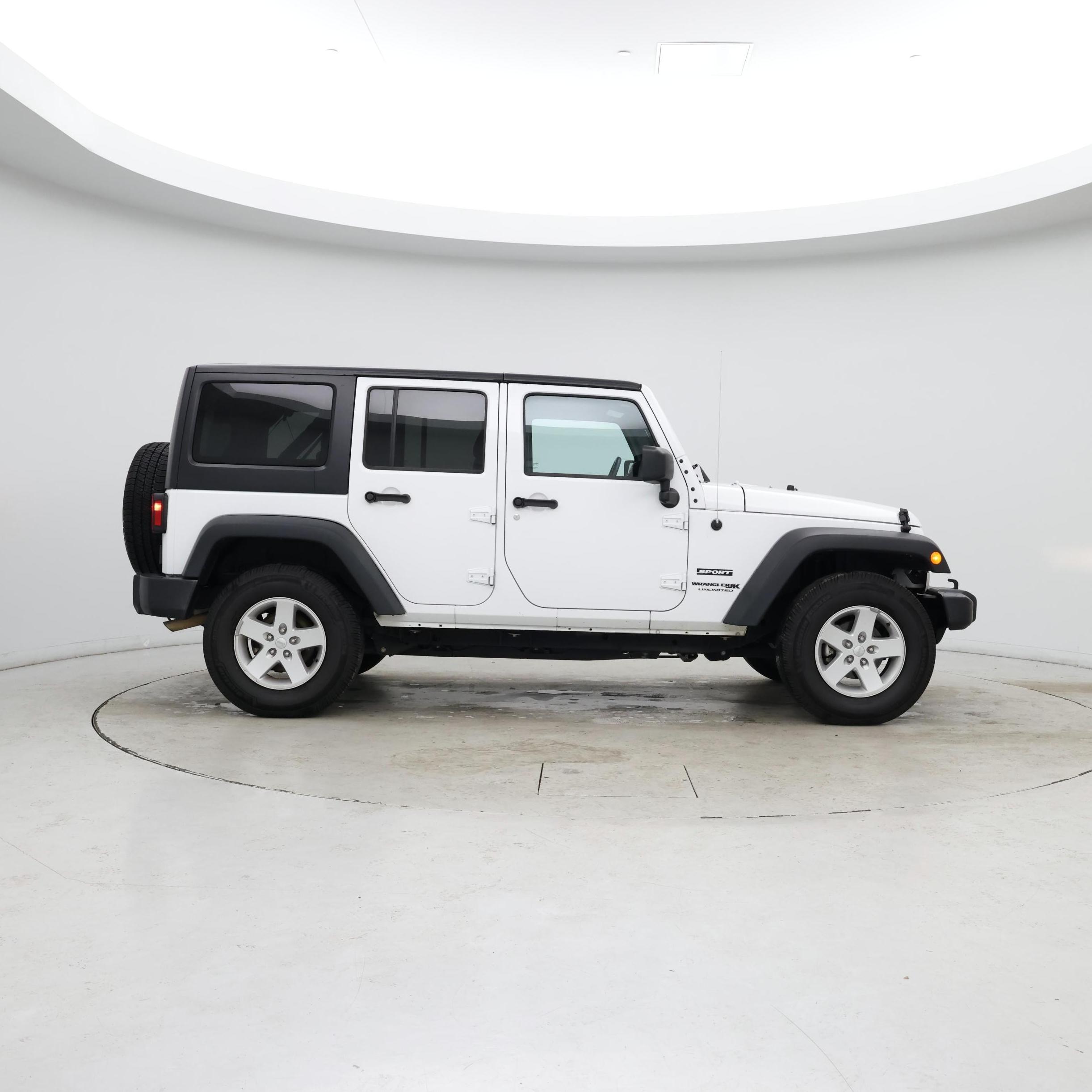 Thumbnail: 2018 Jeep Wrangler - 7