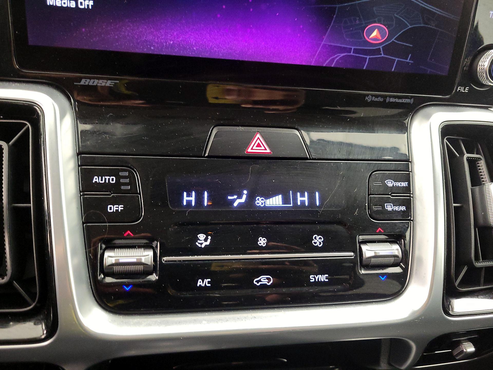 Thumbnail: 2021 Kia Sorento - 16