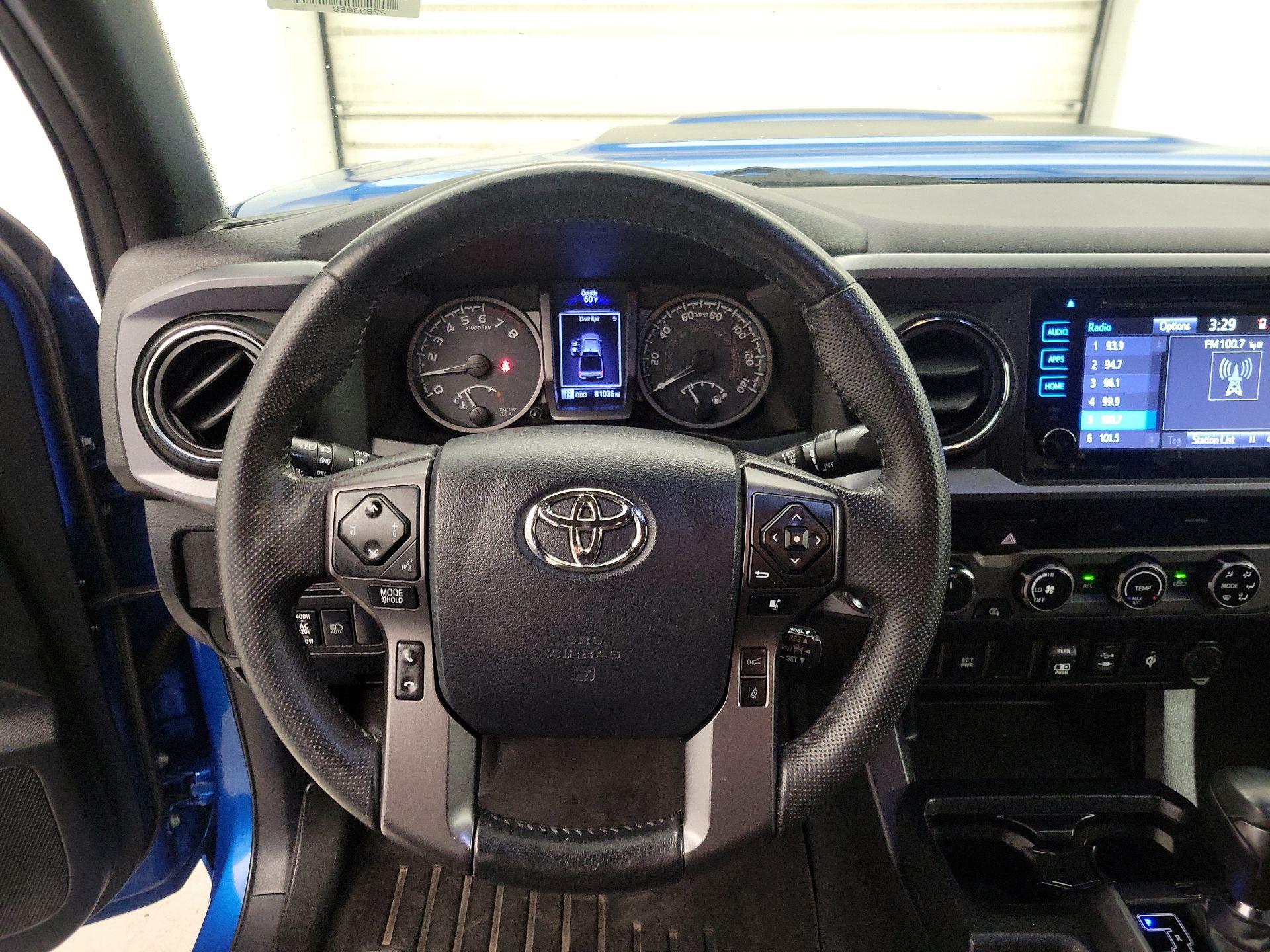 Thumbnail: 2018 Toyota Tacoma - 10